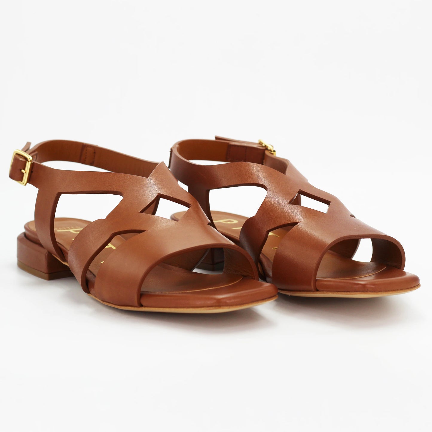 Shop Women's slingback sandal in calf leather cuoio (MP1020) or browse our range of men's Italian clothing and shoes in leather in-store at Aliverti Cape Town, or shop online. We deliver in South Africa & offer multiple payment plans as well as accept multiple safe & secure payment methods.