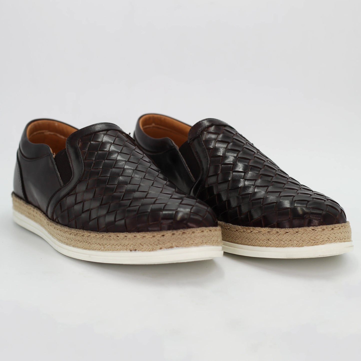 Shop Men's woven loafer in calf leather testa di moro (3200 941) or browse our range of men's Italian clothing and shoes in leather in-store at Aliverti Cape Town, or shop online. We deliver in South Africa & offer multiple payment plans as well as accept multiple safe & secure payment methods.