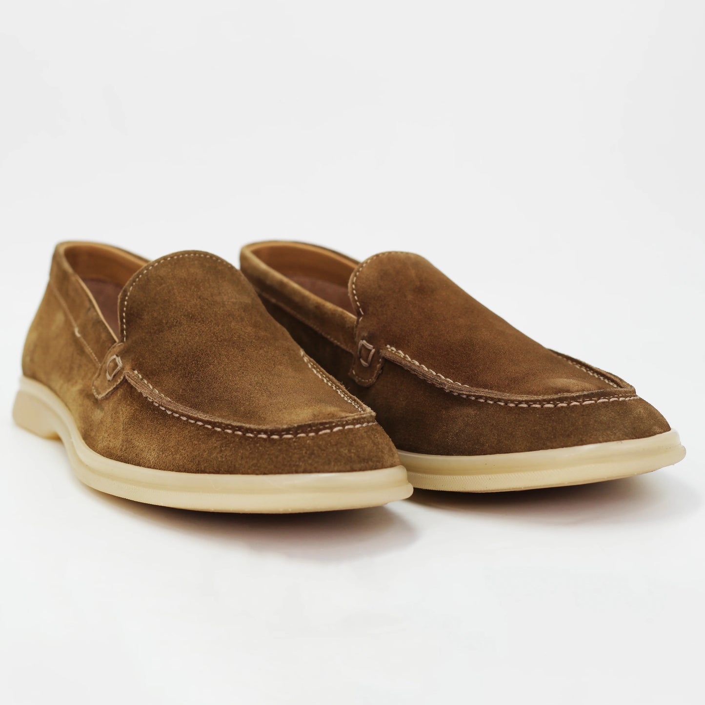Shop Men's mocassin in calf leather suede brown (ELIDE10) or browse our range of men's Italian clothing and shoes in leather in-store at Aliverti Cape Town, or shop online. We deliver in South Africa & offer multiple payment plans as well as accept multiple safe & secure payment methods.