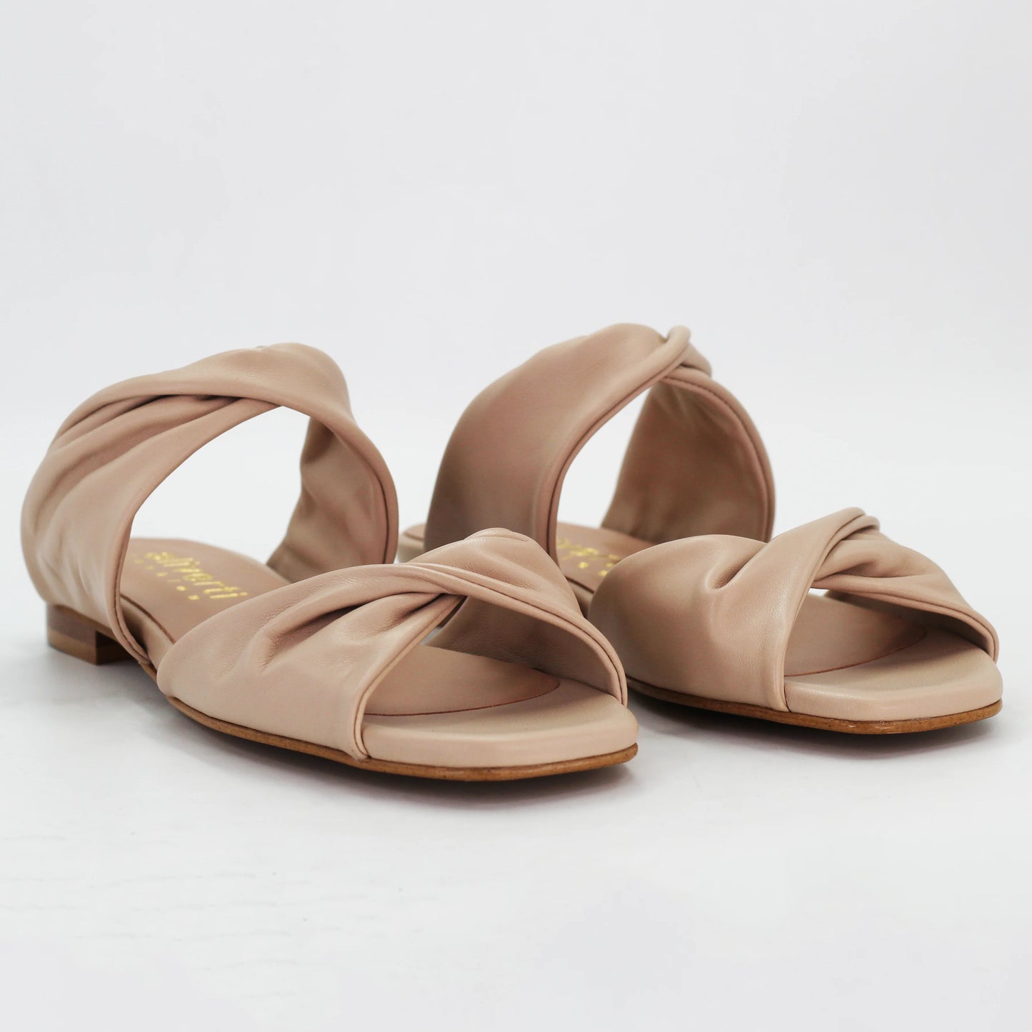 Shop women's sandal in calf leather mousse neutral (Patty11) or browse our range of men's Italian clothing and shoes in leather in-store at Aliverti Cape Town, or shop online. We deliver in South Africa & offer multiple payment plans as well as accept multiple safe & secure payment methods.