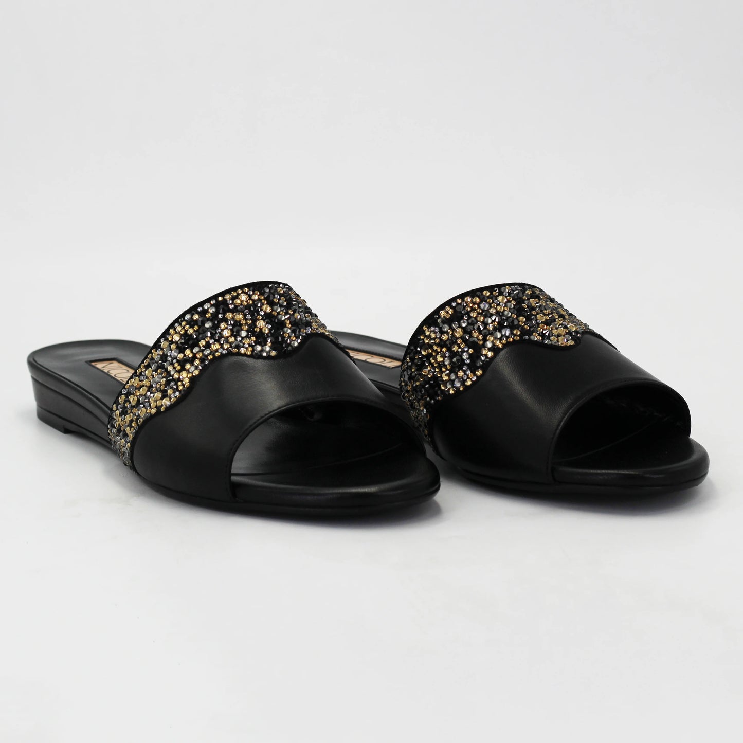 Shop Handmade Italian Leather Women's bedazzled sandal in calf leather nero (ELADIVA) or browse our range of hand-made Italian shoes in leather or suede in-store at Aliverti Cape Town, or shop online. We deliver in South Africa & offer multiple payment plans as well as accept multiple safe & secure payment methods.