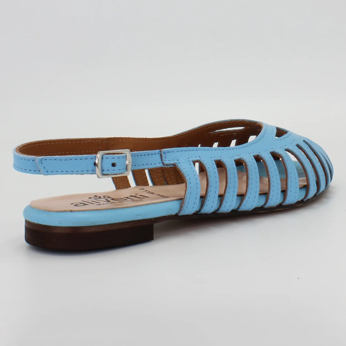 Shop Handmade Italian Leather pump in blue (G692) or browse our range of hand-made Italian shoes in leather or suede in-store at Aliverti Cape Town, or shop online. We deliver in South Africa & offer multiple payment plans as well as accept multiple safe & secure payment methods.