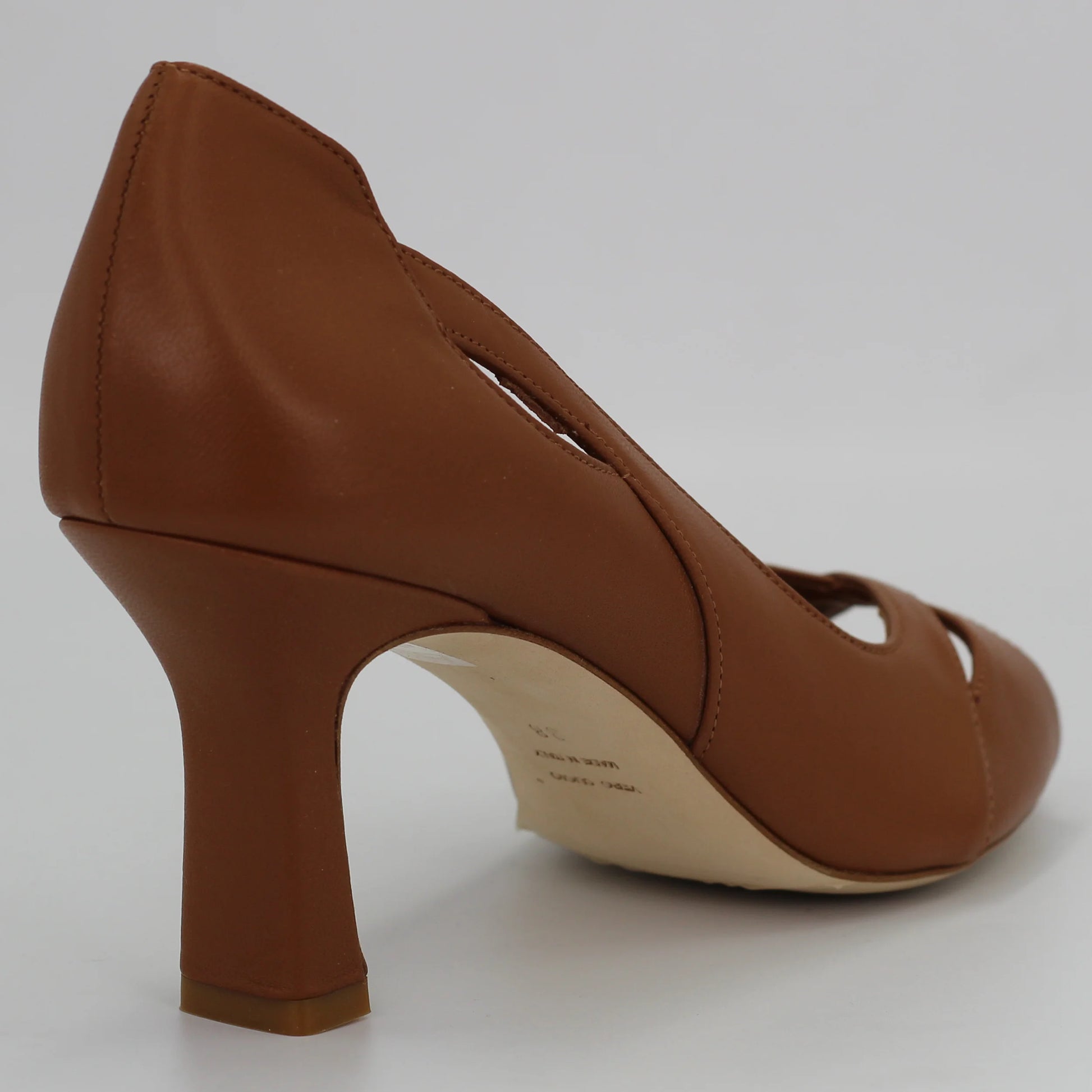 Shop Handmade Italian Leather open toe heel in tan (MA9605/P) or browse our range of hand-made Italian shoes in leather or suede in-store at Aliverti Cape Town, or shop online. We deliver in South Africa & offer multiple payment plans as well as accept multiple safe & secure payment methods.
