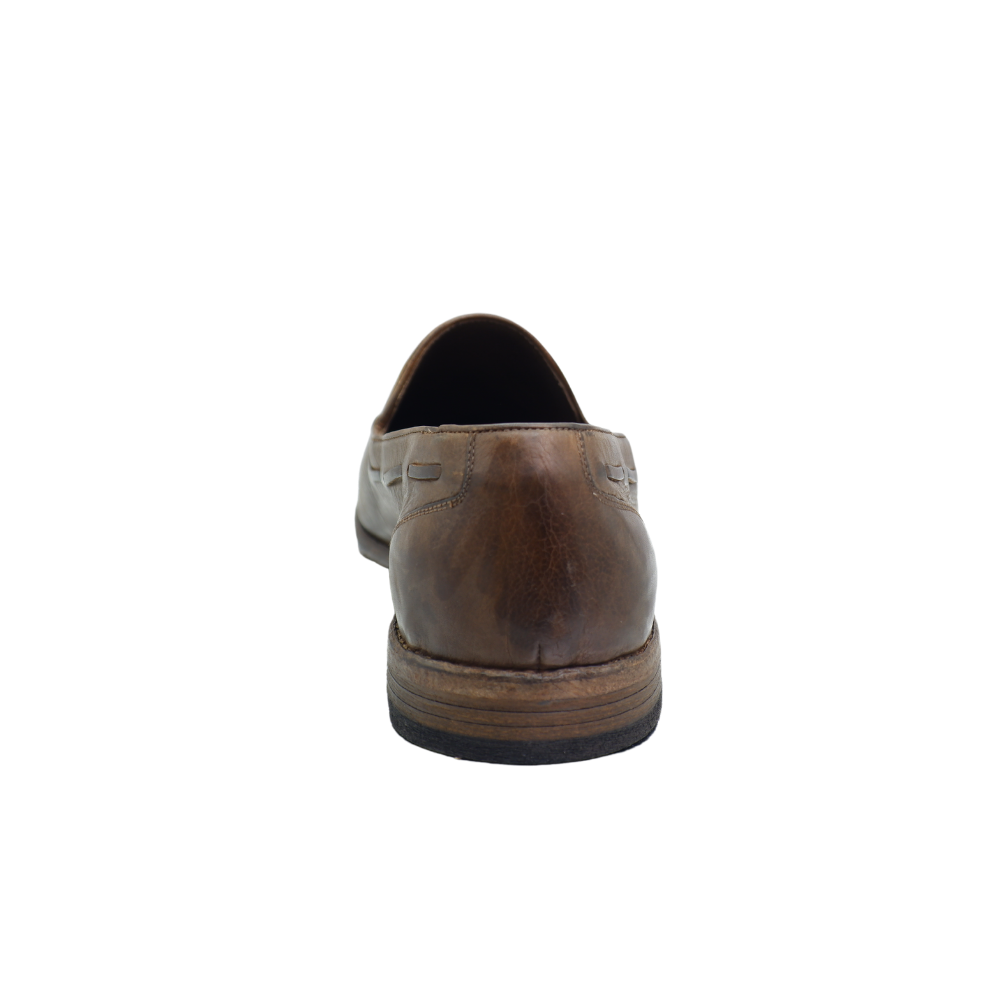 Shop Handmade Italian leather moccasin in Taupe (10554) or browse our range of hand-made Italian moccasins & loafers for men in leather or suede in-store at Aliverti Durban or Cape Town, or shop online. We deliver in South Africa & offer multiple payment plans as well as accept multiple safe & secure payment methods.