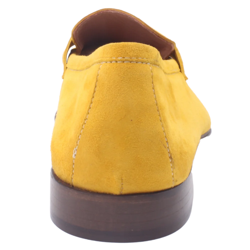 Shop Handmade Italian Suede Moccasin in Yellow (08633) or browse our range of hand-made Italian moccasins for men in leather or suede in-store at Aliverti Durban or Cape Town, or shop online. We deliver in South Africa & offer multiple payment plans as well as accept multiple safe & secure payment methods.