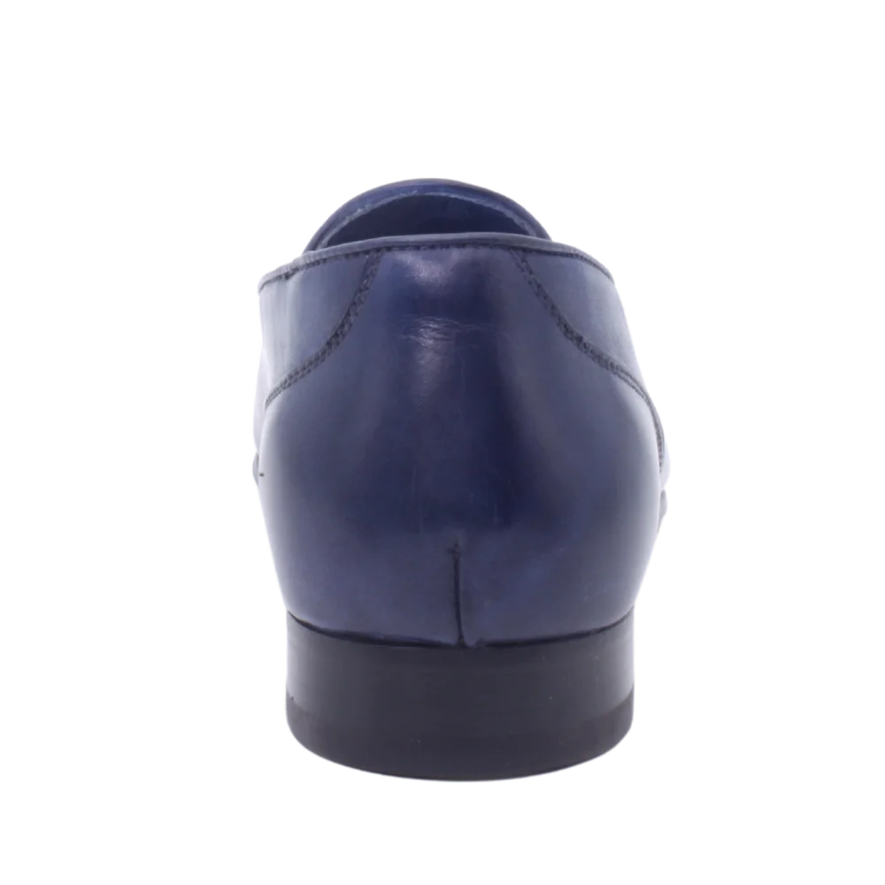 Shop Handmade Italian Leather Moccasin in Blue (10678) or browse our range of hand-made Italian moccasins for women in leather or suede in-store at Aliverti Durban or Cape Town, or shop online. We deliver in South Africa & offer multiple payment plans as well as accept multiple safe & secure payment methods.