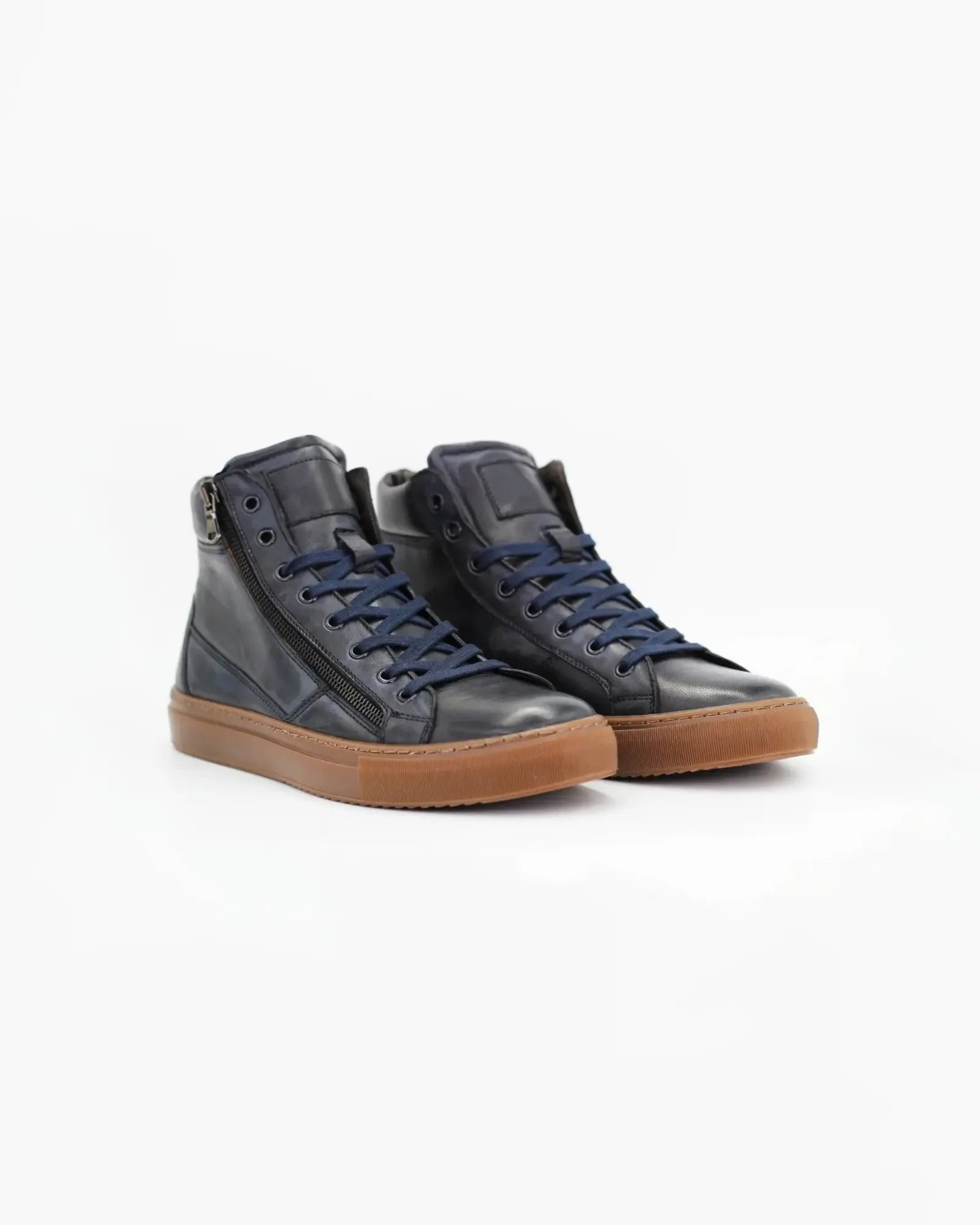 Shop Handmade Italian Leather high top sneaker in Cairo Blue (CAIRO) or browse our range of hand-made Italian shoes in leather or suede in-store at Aliverti Cape Town, or shop online. We deliver in South Africa & offer multiple payment plans as well as accept multiple safe & secure payment methods.