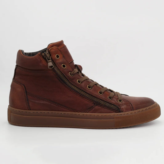 Shop Handmade Italian Leather Men's high top sneaker in Cairo wash cuoio (CAIRO) or browse our range of hand-made Italian shoes in leather or suede in-store at Aliverti Cape Town, or shop online. We deliver in South Africa & offer multiple payment plans as well as accept multiple safe & secure payment methods.