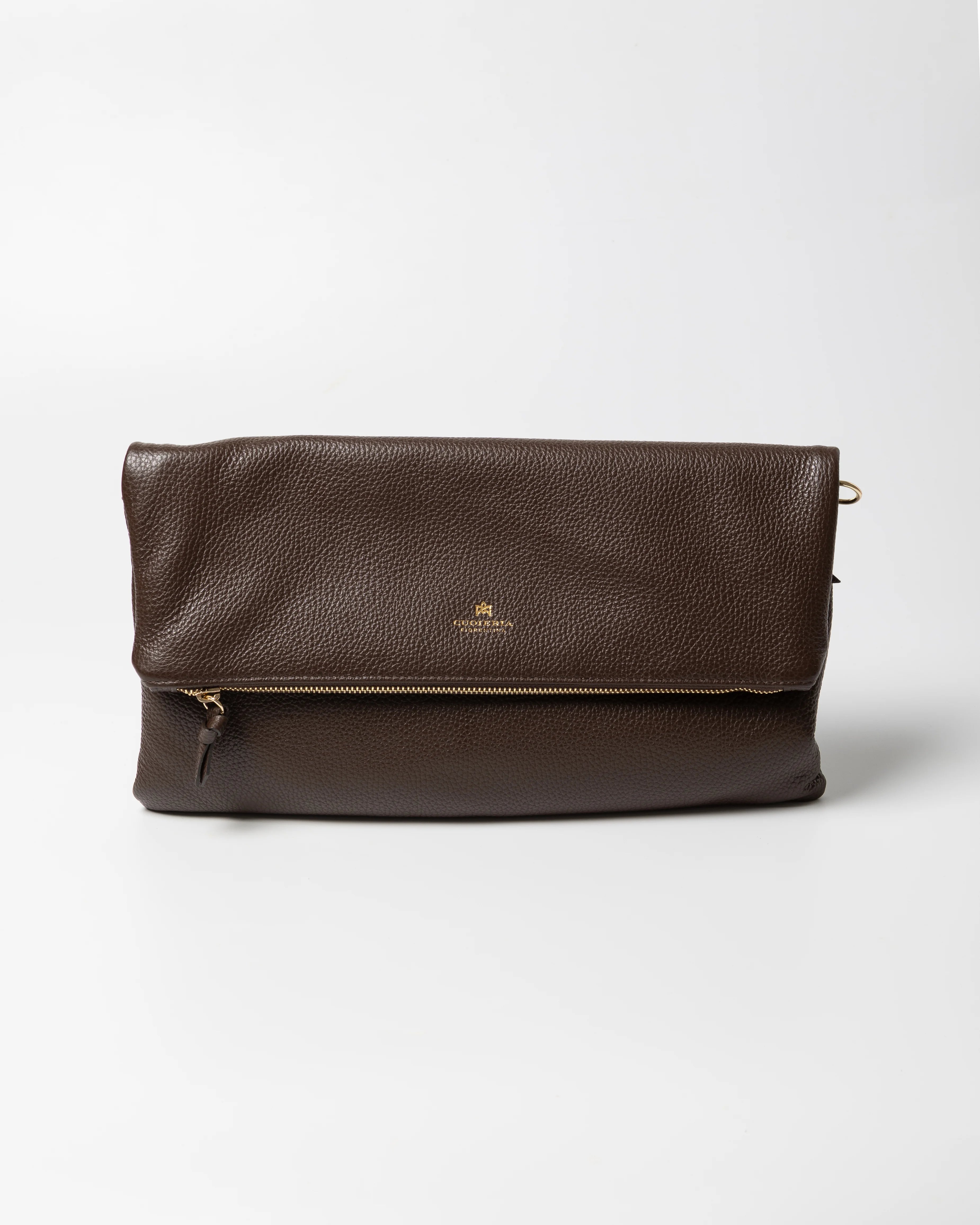Shop Women's Italian-made Cuoieria Fiorentina Italian Leather Velvet Flat Bag XL in Ciocolata (B000006086230) or browse our range of hand-made Italian handbags for women in-store at Aliverti Cape Town, or shop online. 

We deliver in South Africa & offer multiple payment plans as well as accept multiple safe & secure payment methods.