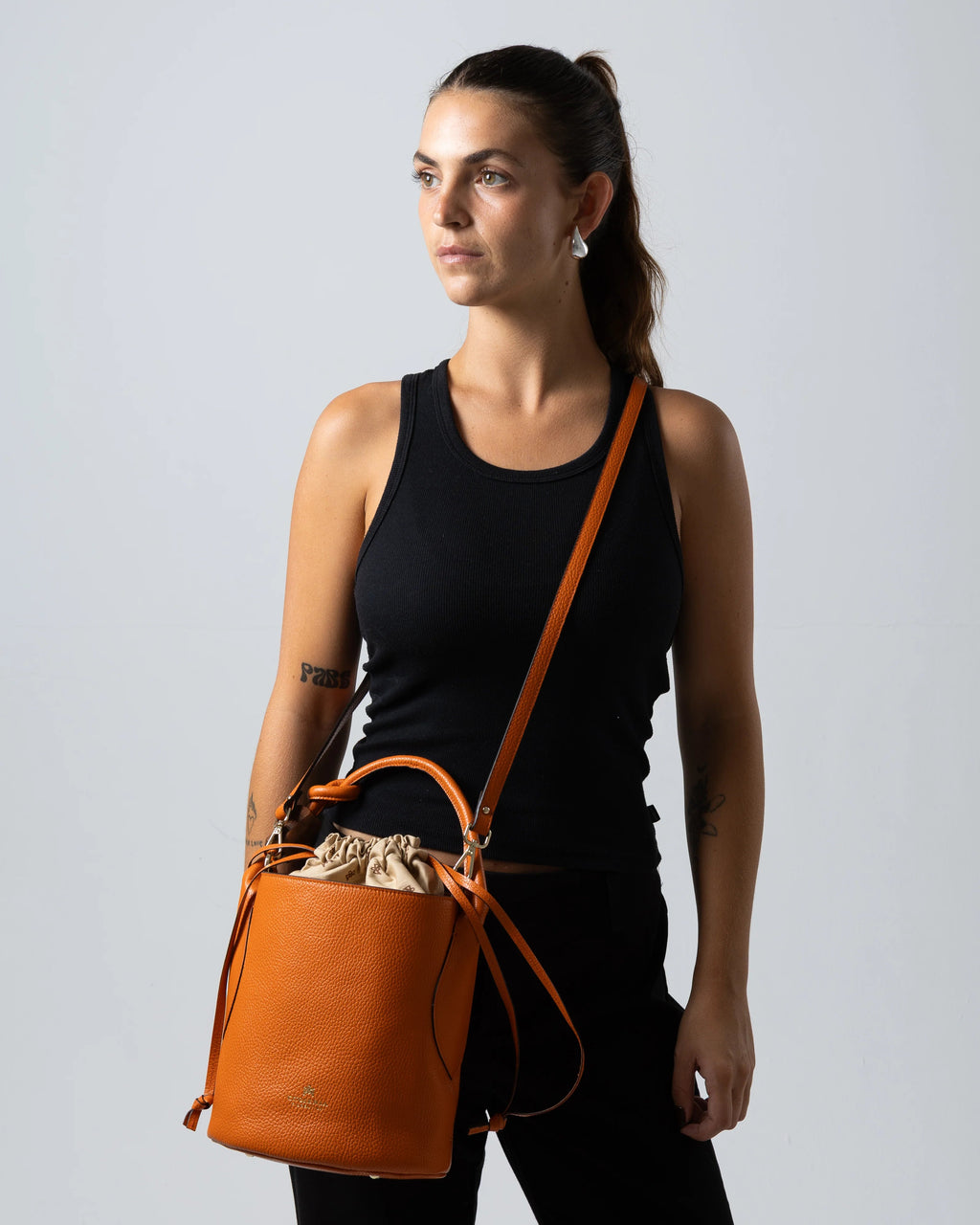 Cuoieria Fiorentina Agata Small Bucket in Leather Arancio (B000006127230)