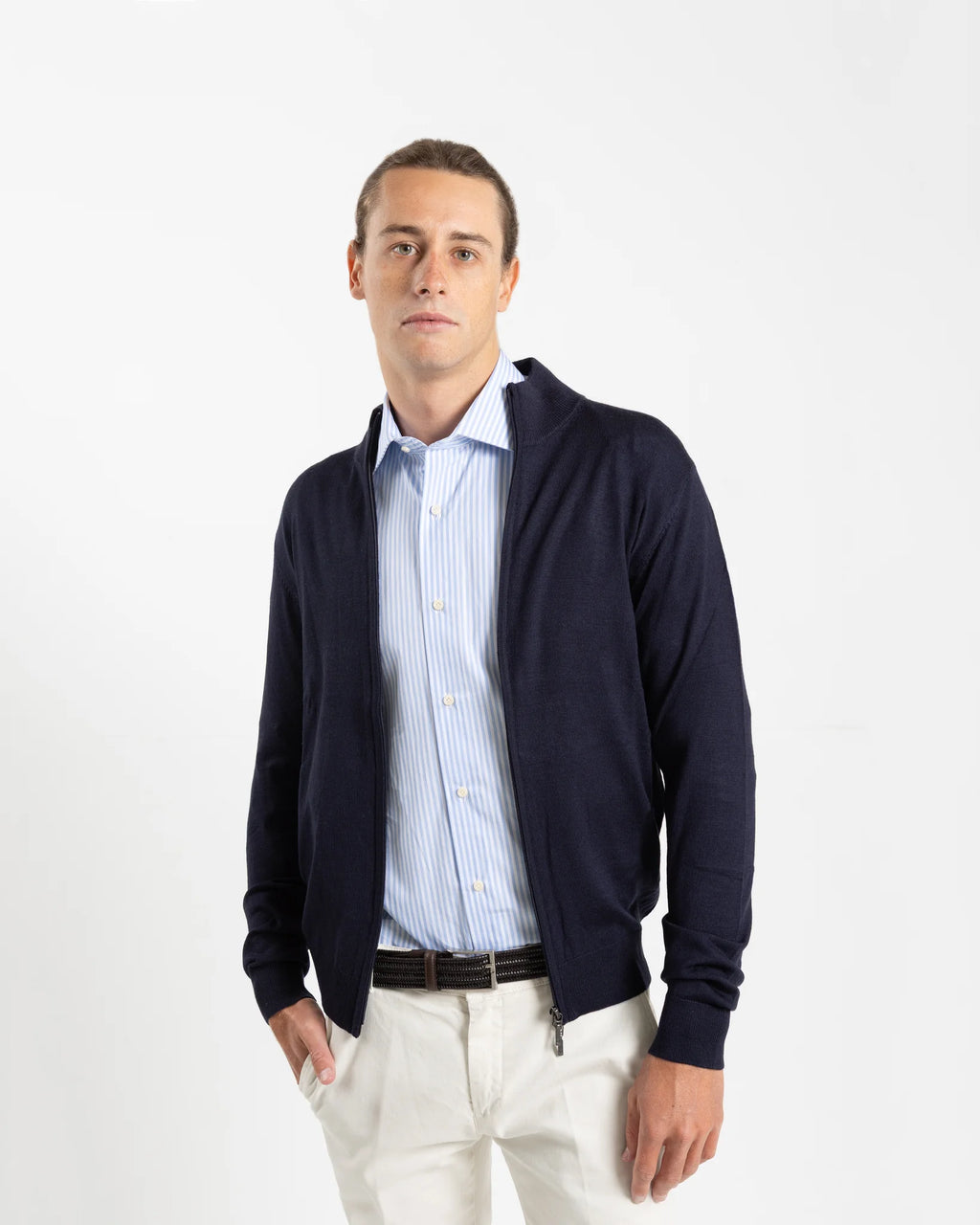 Shop Fusaro Antonio Full-Zip Fine Knit Cardigan in Navy Blue or browse our range of men's Italian clothing and shoes in leather in-store at Aliverti Cape Town, or shop online. We deliver in South Africa & offer multiple payment plans as well as accept multiple safe & secure payment methods. A light, smooth cardigan. Full-zip construction and stand collar, but in a fine merino knit that sits closer to the body and layers effortlessly under a coat. Two ribbed-trim side pockets add function without breaking th