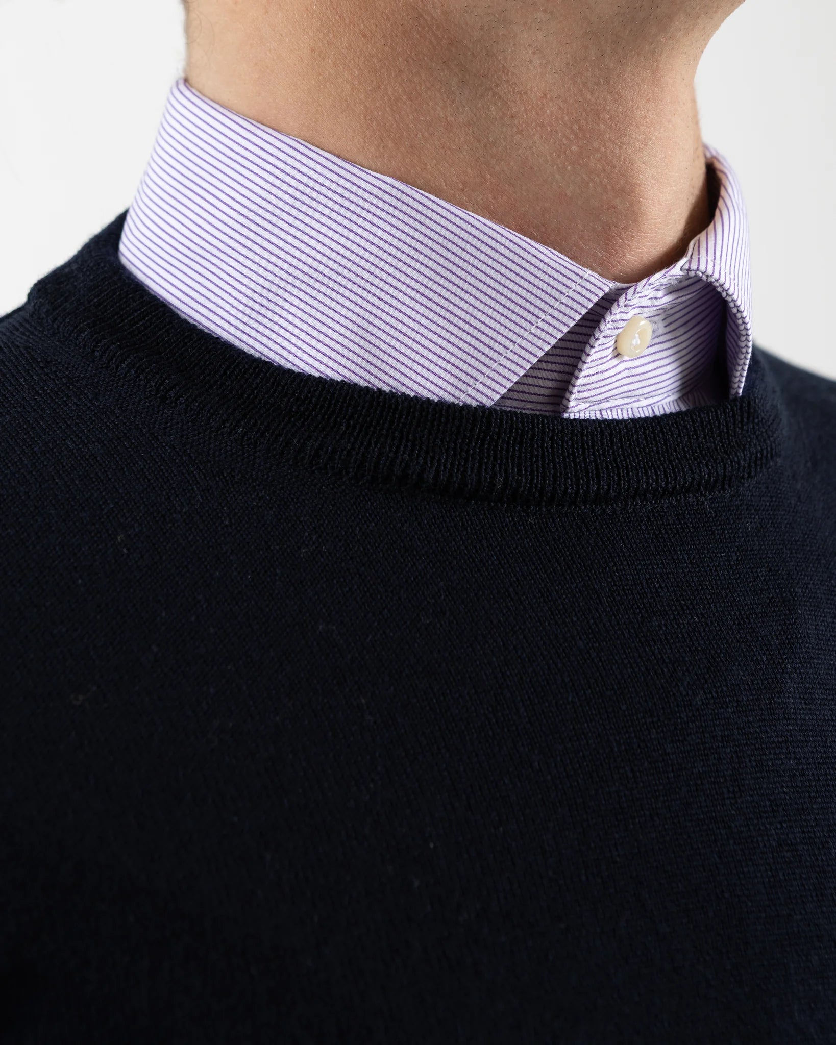 Vela Merino Wool Crew Neck in Navy Blue (FR3035006)