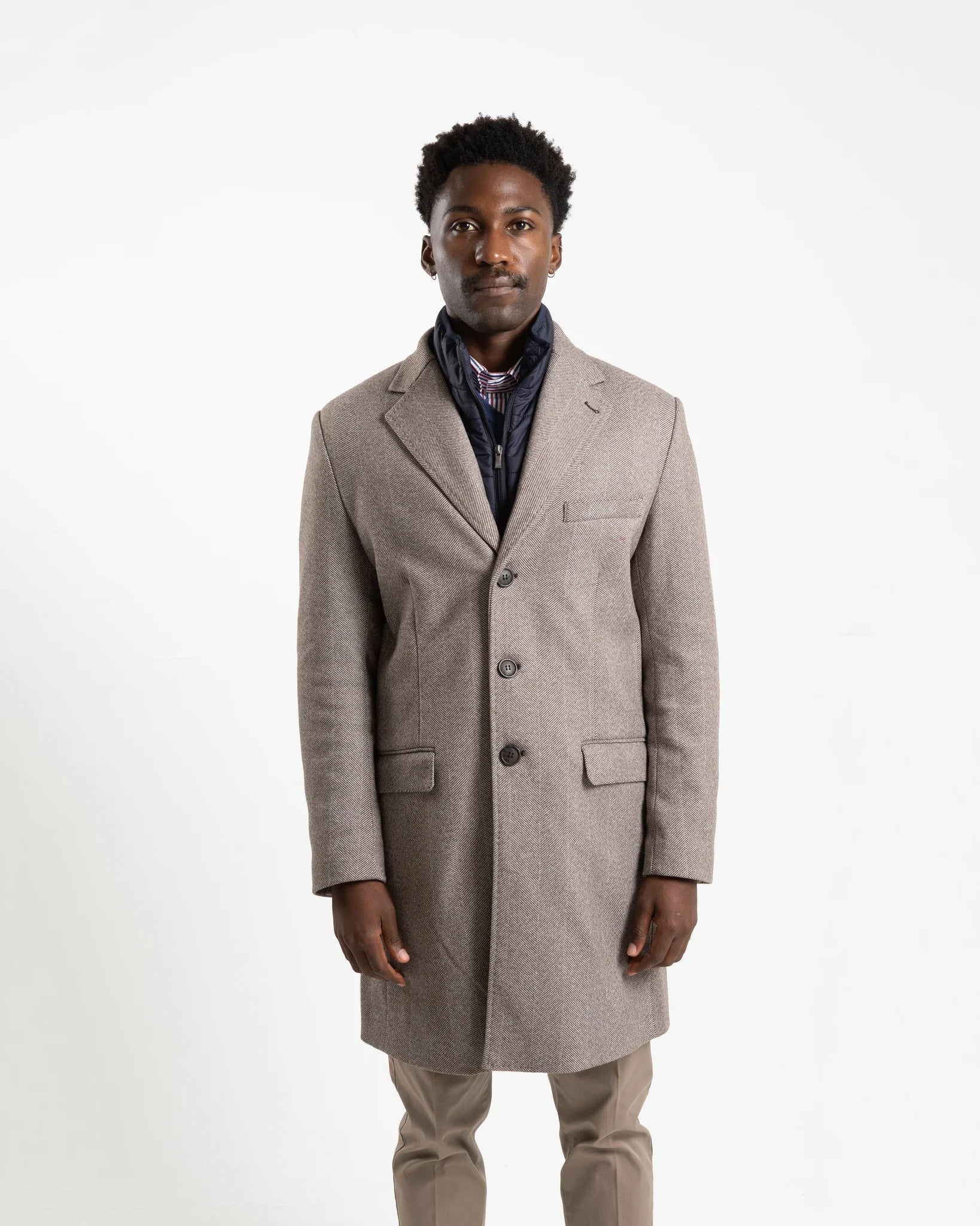 Shop Fusaro Antonio Herringbone Wool Overcoat in Brown or browse our range of men's Italian clothing and shoes in leather in-store at Aliverti Cape Town, or shop online. We deliver in South Africa & offer multiple payment plans as well as accept multiple safe & secure payment methods.