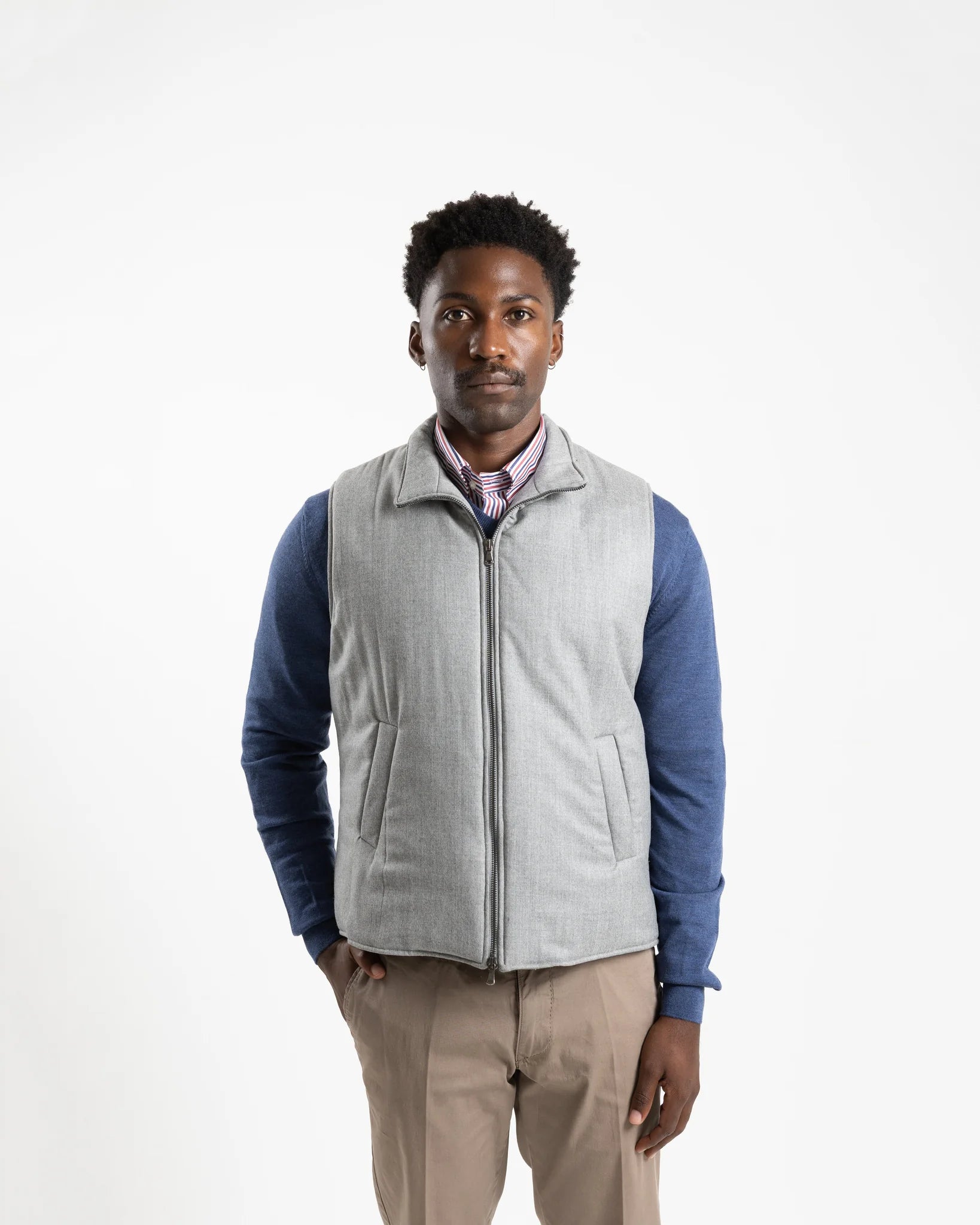 Shop Fusaro Antonio Men's Gilet in Grey or browse our range of men's Italian clothing and shoes in leather in-store at Aliverti Cape Town, or shop online. We deliver in South Africa & offer multiple payment plans as well as accept multiple safe & secure payment methods.