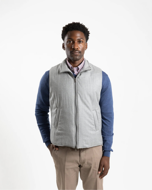 Shop Fusaro Antonio Men's Gilet in Grey or browse our range of men's Italian clothing and shoes in leather in-store at Aliverti Cape Town, or shop online. We deliver in South Africa & offer multiple payment plans as well as accept multiple safe & secure payment methods.