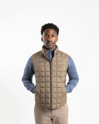 Shop Fusaro Antonio Men's Gilet in Brown or browse our range of men's Italian clothing and shoes in leather in-store at Aliverti Cape Town, or shop online. We deliver in South Africa & offer multiple payment plans as well as accept multiple safe & secure payment methods.