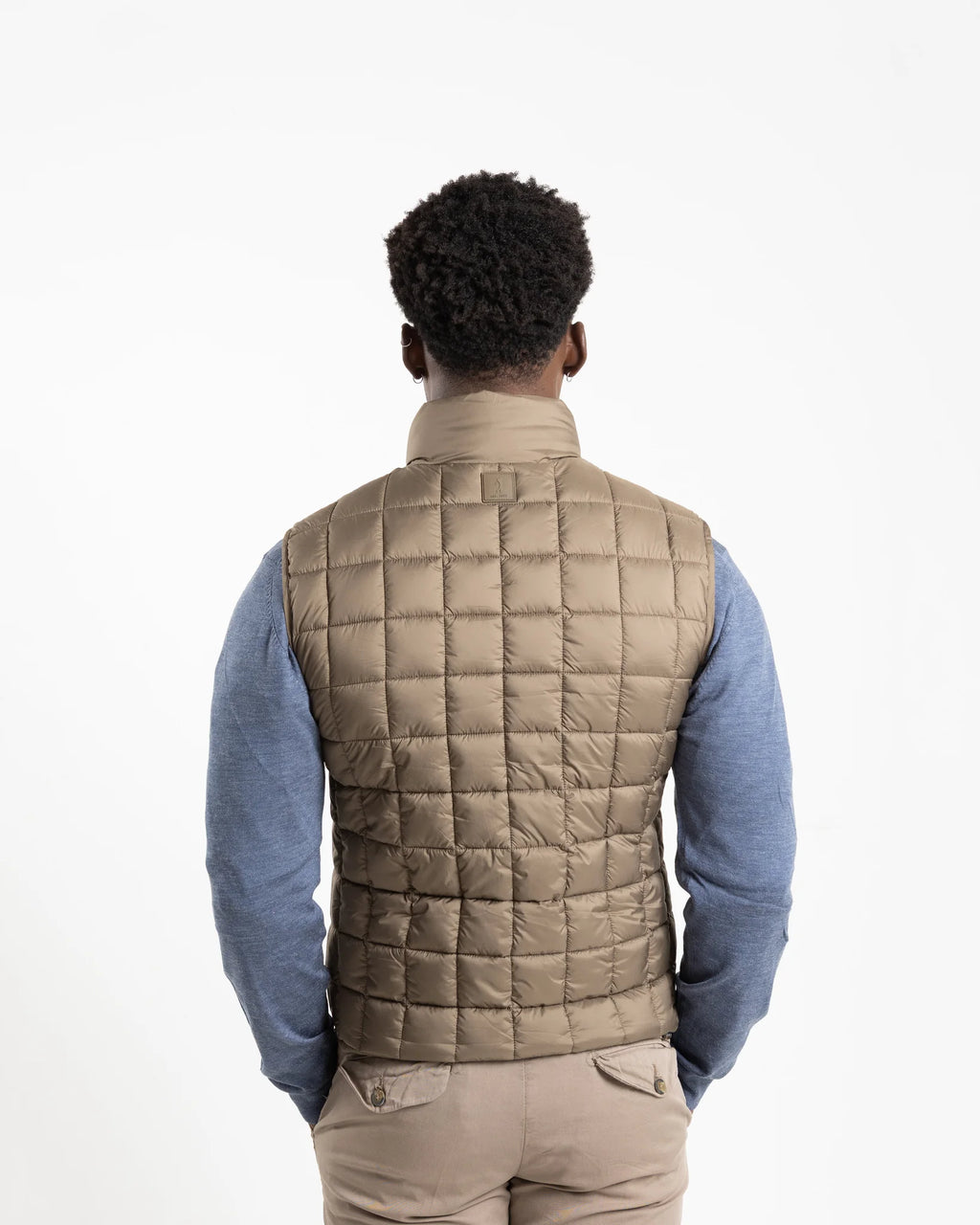 Shop Fusaro Antonio Men's Gilet in Brown or browse our range of men's Italian clothing and shoes in leather in-store at Aliverti Cape Town, or shop online. We deliver in South Africa & offer multiple payment plans as well as accept multiple safe & secure payment methods.