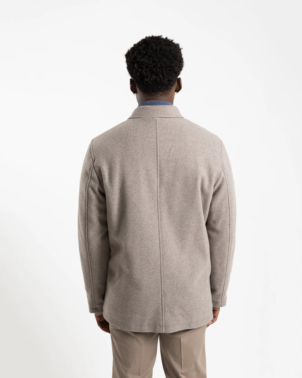 Shop Fusaro Antonio Wool Jacket in Grey or browse our range of men's Italian clothing and shoes in leather in-store at Aliverti Cape Town, or shop online. We deliver in South Africa & offer multiple payment plans as well as accept multiple safe & secure payment methods.