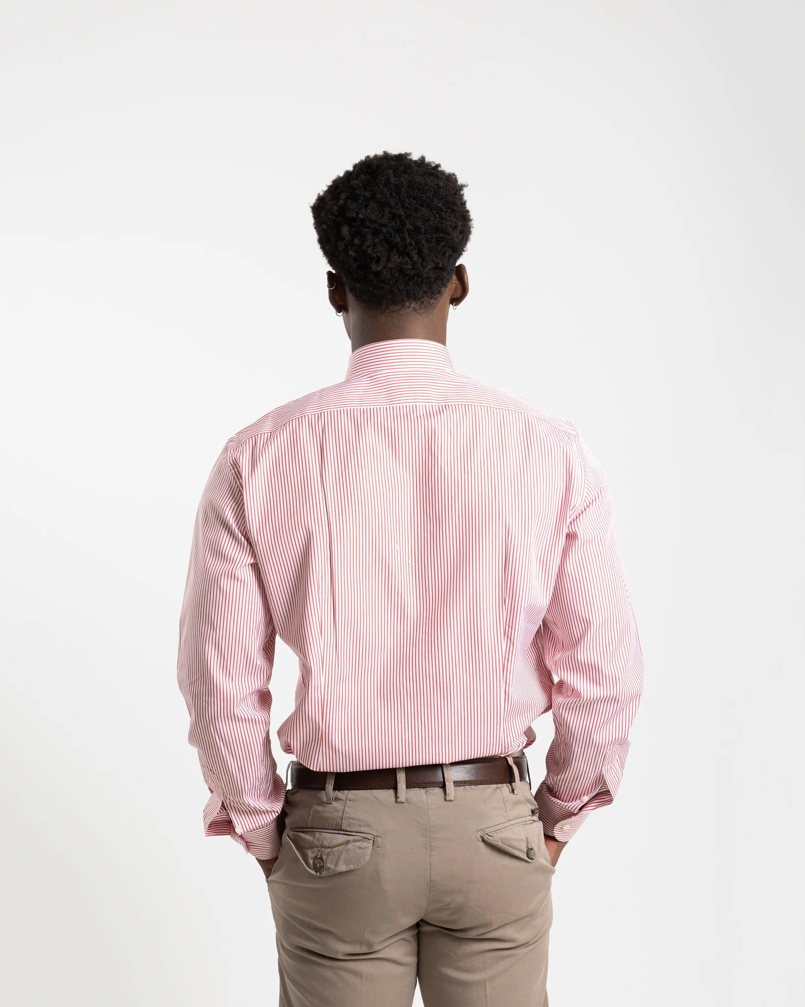 Shop Bianco Oro Men's Cotton Shirt in Red Stripe or browse our range of men's Italian clothing and shoes in leather in-store at Aliverti Cape Town, or shop online. We deliver in South Africa & offer multiple payment plans as well as accept multiple safe & secure payment methods.