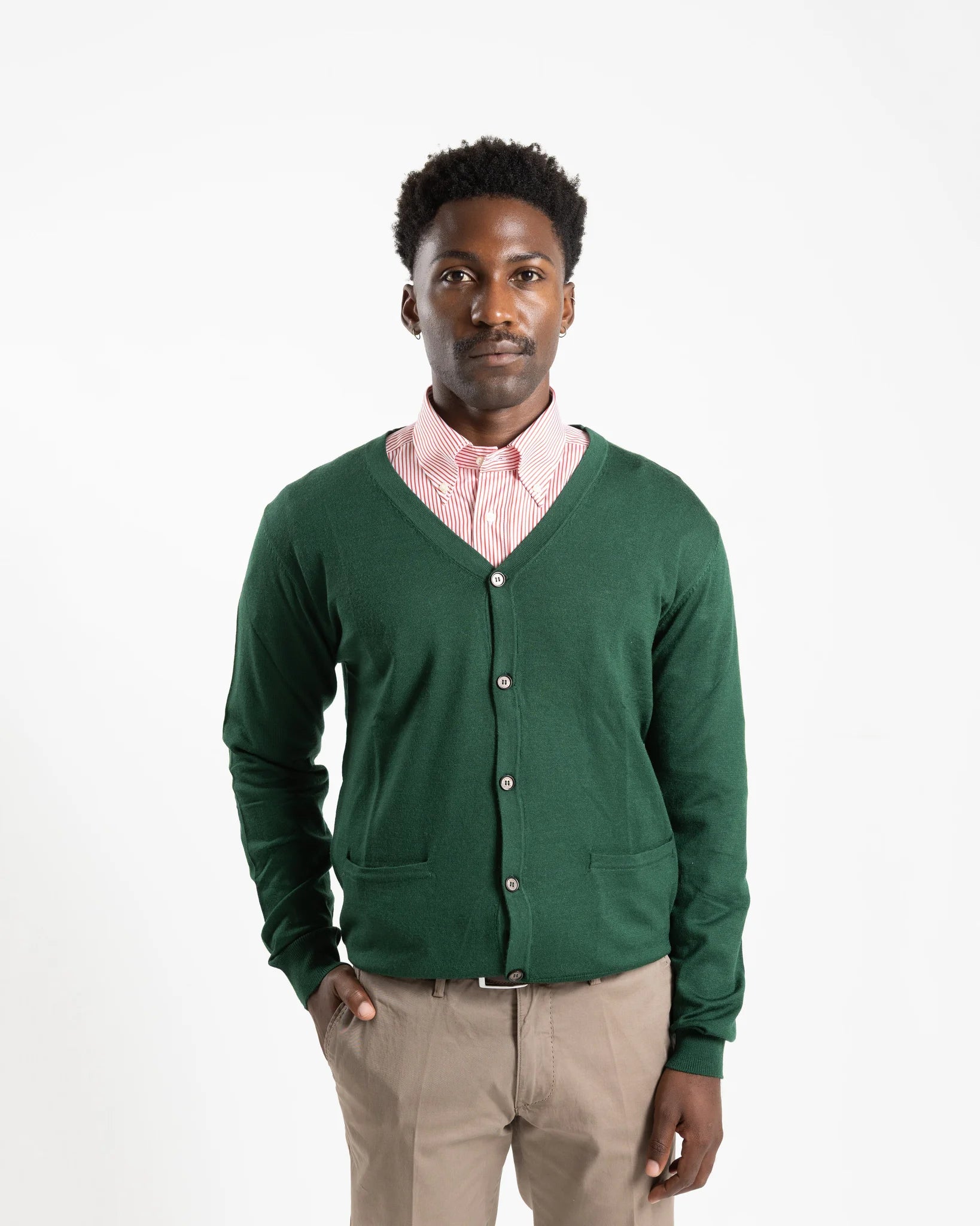 Shop Fusaro Antonio Men's Wool Cardigan in Green or browse our range of men's Italian clothing and shoes in leather in-store at Aliverti Cape Town, or shop online. We deliver in South Africa & offer multiple payment plans as well as accept multiple safe & secure payment methods.