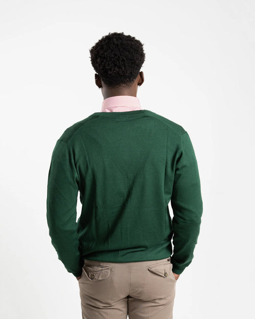Shop Fusaro Antonio Men's Wool Cardigan in Green or browse our range of men's Italian clothing and shoes in leather in-store at Aliverti Cape Town, or shop online. We deliver in South Africa & offer multiple payment plans as well as accept multiple safe & secure payment methods.