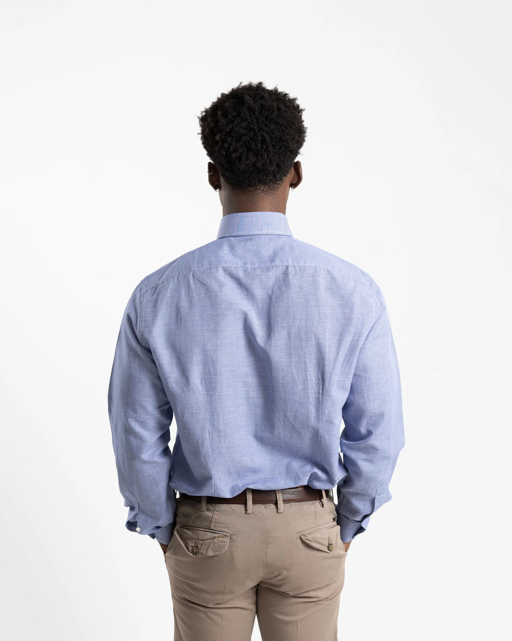 Shop Bianco Oro Men's Cotton Shirt in Blue or browse our range of men's Italian clothing and shoes in leather in-store at Aliverti Cape Town, or shop online. We deliver in South Africa & offer multiple payment plans as well as accept multiple safe & secure payment methods.