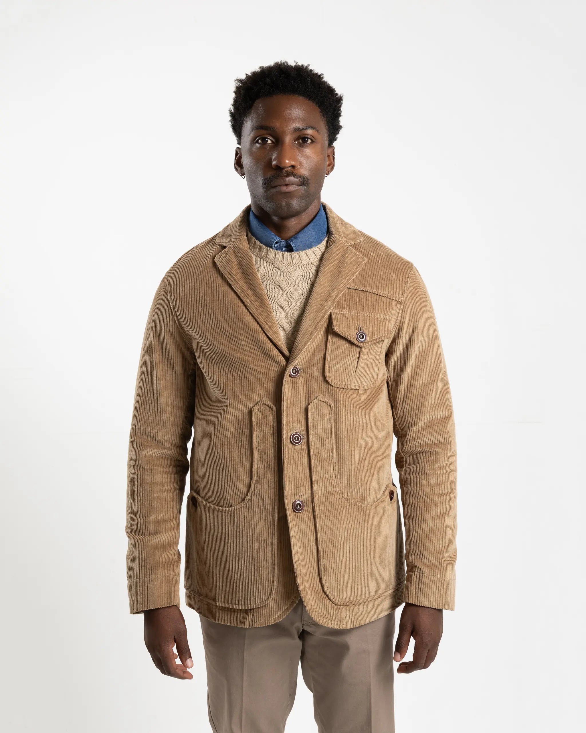 Shop Capalbio Men's Corduroy Jacket in Camel  or browse our range of men's Italian clothing and shoes in leather in-store at Aliverti Cape Town, or shop online. We deliver in South Africa & offer multiple payment plans as well as accept multiple safe & secure payment methods.