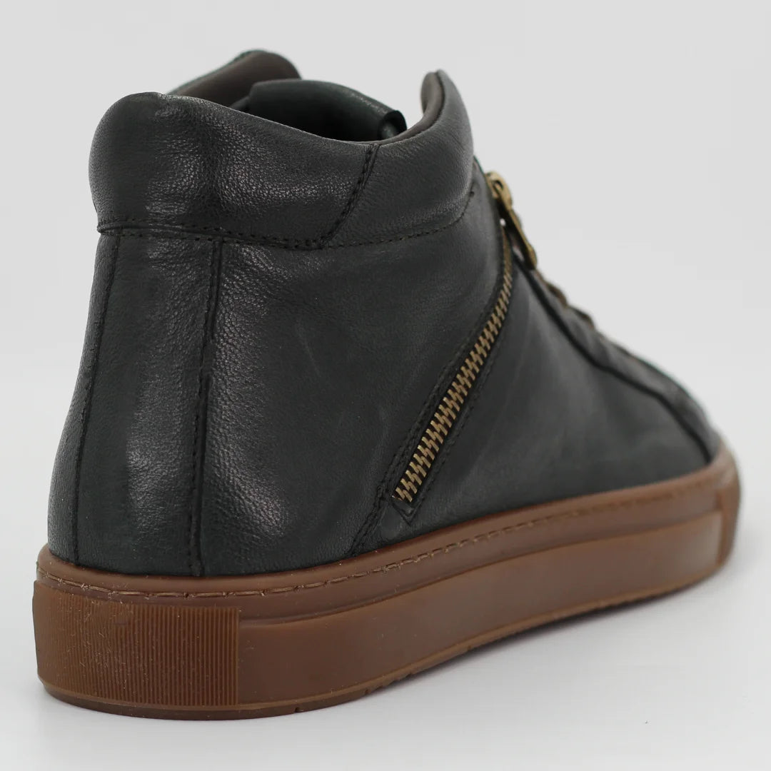 Shop Handmade Italian Leather High Top Sneaker in calf leather verde (1890) or browse our range of hand-made Italian shoes in leather or suede in-store at Aliverti Cape Town, or shop online. We deliver in South Africa & offer multiple payment plans as well as accept multiple safe & secure payment methods.