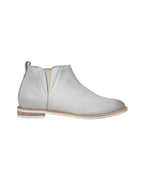 Shop Ladies Italian Leather Ankle Boots in White with Ultra Light-weight Sole (BR9433OSS) or browse our range of hand-made Italian ankle boots in leather or suede in-store at Aliverti Durban or Cape Town, or shop online. We deliver in South Africa & offer multiple payment plans as well as accept multiple safe & secure payment methods.