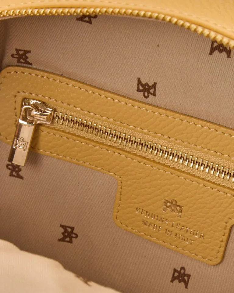 Cuoieria Fiorentina Small Backpack in calf leather giallo (B000005908008) or browse our range of hand-made Italian handbags for women in-store at Aliverti Cape Town, or shop online. 

We deliver in South Africa & offer multiple payment plans as well as accept multiple safe & secure payment methods.