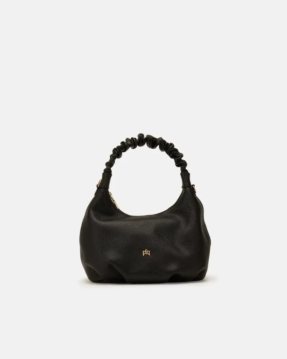 Description
The medium Chop hobo is designed for those who appreciate everyday elegance made of softness and refined details. The ruched shoulder strap and enveloping silhouette gracefully interpret the boho spirit of the season, while the high-quality materials give it an authentic and accessible charm. A perfect style companion for any moment.

Composition
This soft full-grain calfskin, is worked to obtain an uniform grain, called tumbled leather. The remarkable fullness and roundness of the hand make it 