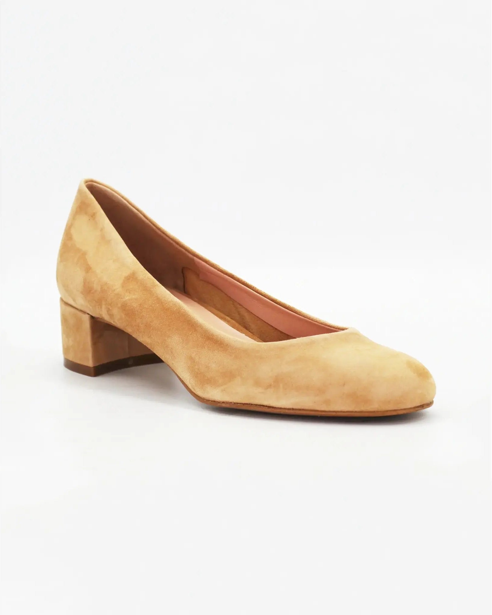Shop Handmade Classic Block Heel in Calf Leather Suede Legno Beige (AFI258) or browse our range of hand-made Italian shoes in leather or suede in-store at Aliverti Cape Town, or shop online. We deliver in South Africa & offer multiple payment plans as well as accept multiple safe & secure payment methods.