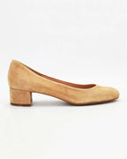 Shop Handmade Classic Block Heel in Calf Leather Suede Legno Beige (AFI258) or browse our range of hand-made Italian shoes in leather or suede in-store at Aliverti Cape Town, or shop online. We deliver in South Africa & offer multiple payment plans as well as accept multiple safe & secure payment methods.