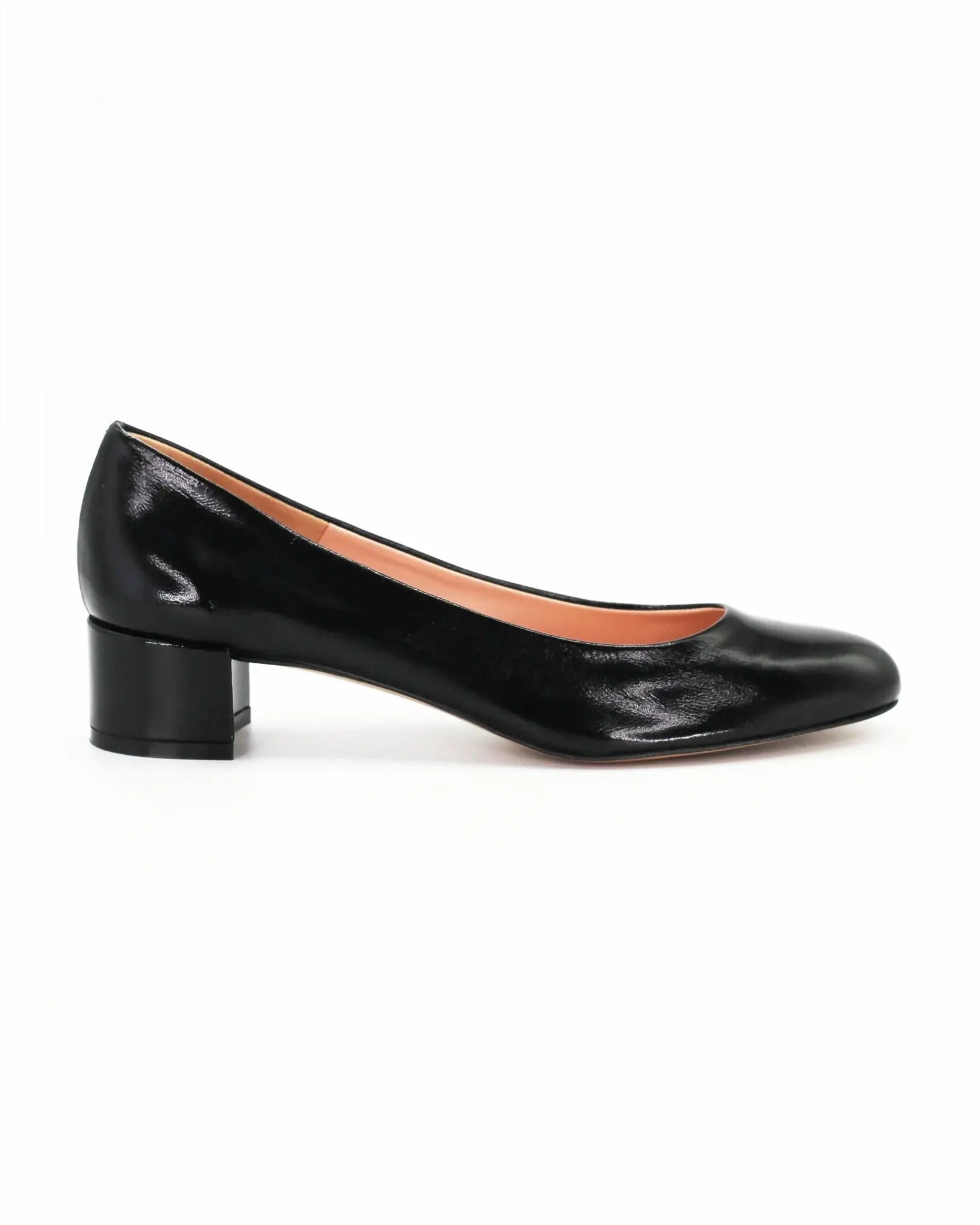 Shop Handmade Classic Block Heel in Calf Leather Suede Nappa Beige (AFI258) or browse our range of hand-made Italian shoes in leather or suede in-store at Aliverti Cape Town, or shop online. We deliver in South Africa & offer multiple payment plans as well as accept multiple safe & secure payment methods.
