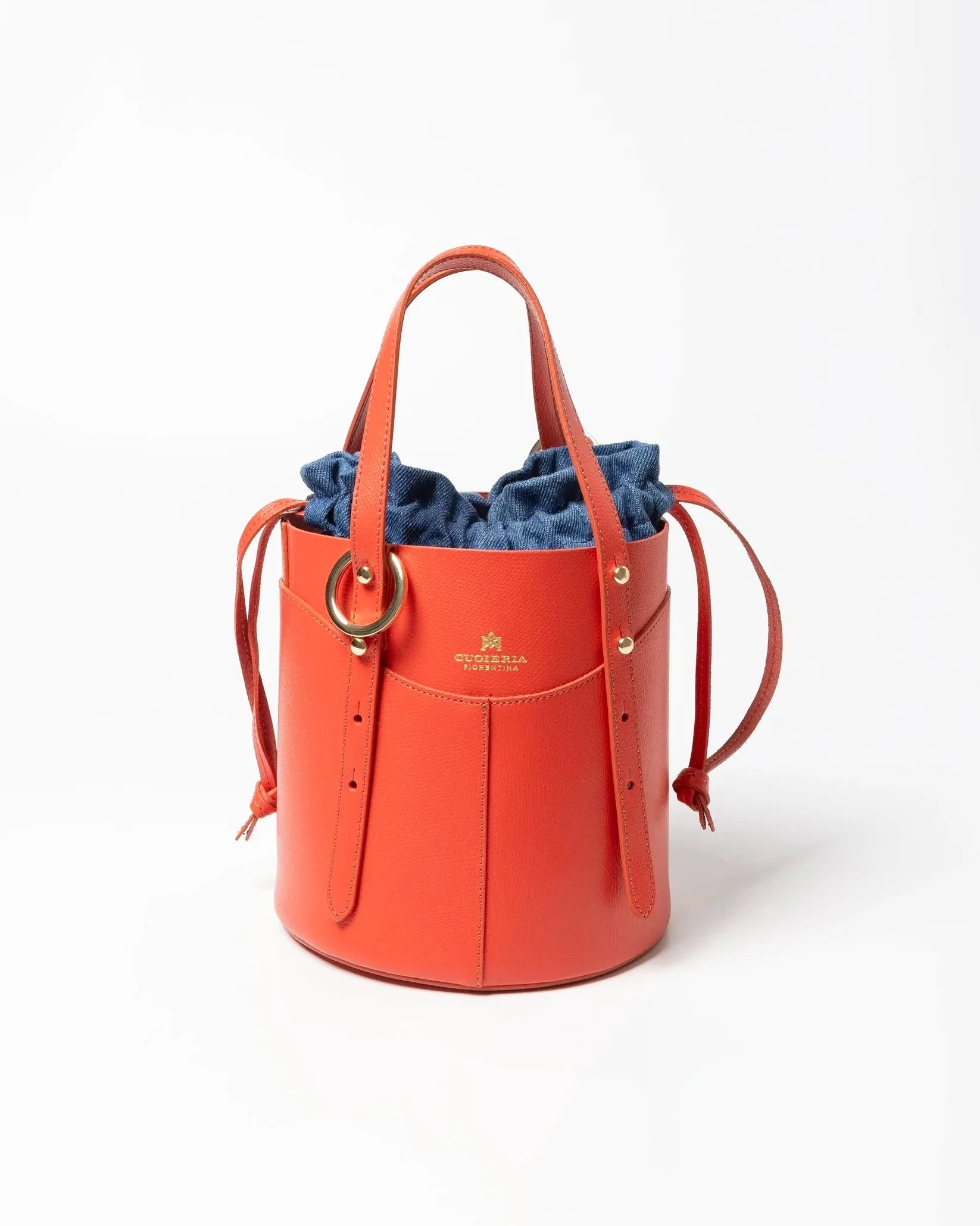 Cuoieria Fiorentina Amber Small Bucket in calf leather Corallo and denim (B000005908008) or browse our range of hand-made Italian handbags for women in-store at Aliverti Cape Town, or shop online. 

We deliver in South Africa & offer multiple payment plans as well as accept multiple safe & secure payment methods.