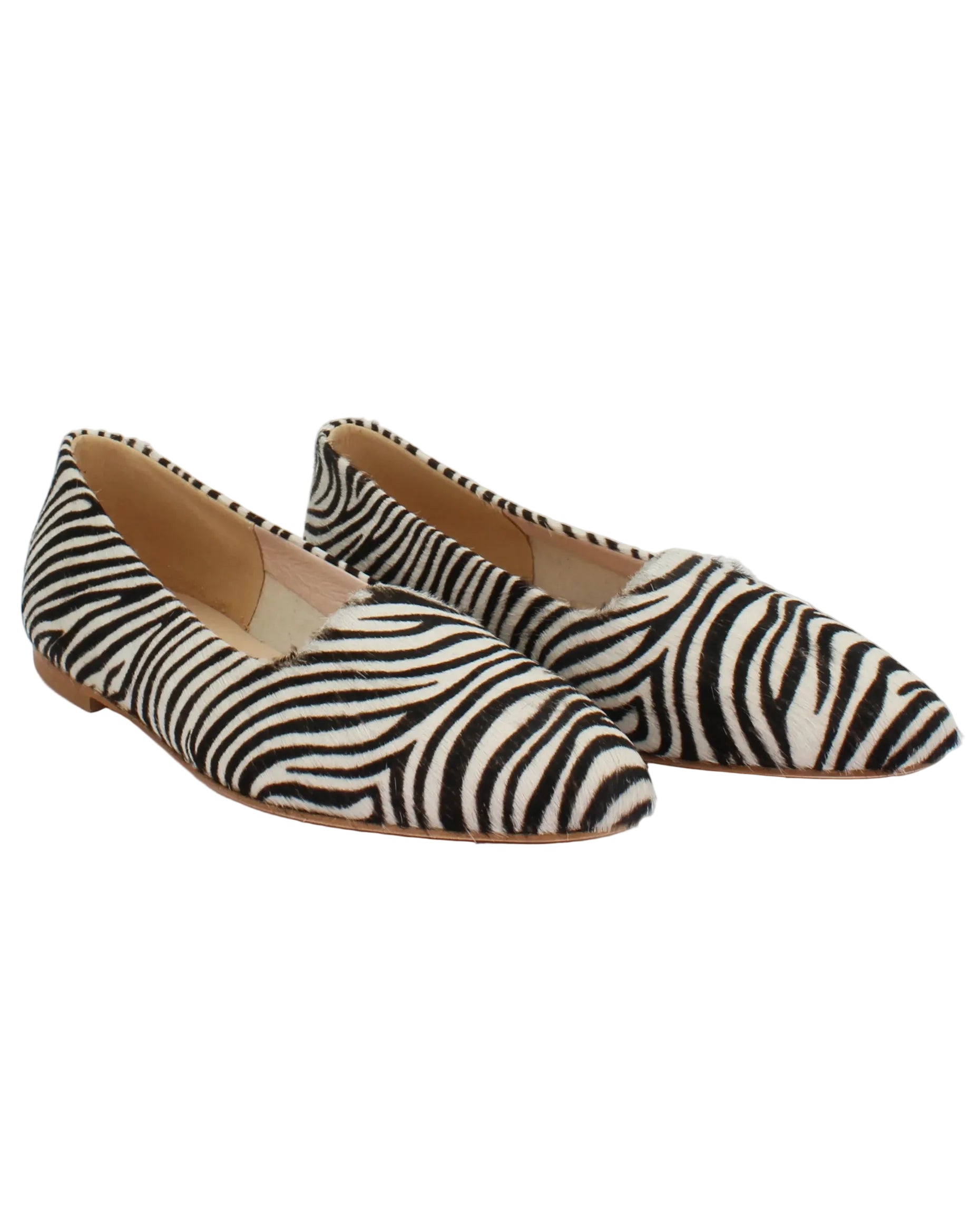 Shop Handmade Italian Leather ballerina pump in zebra (E364) or browse our range of hand-made Italian shoes in leather or suede in-store at Aliverti Cape Town, or shop online. We deliver in South Africa & offer multiple payment plans as well as accept multiple safe & secure payment methods.