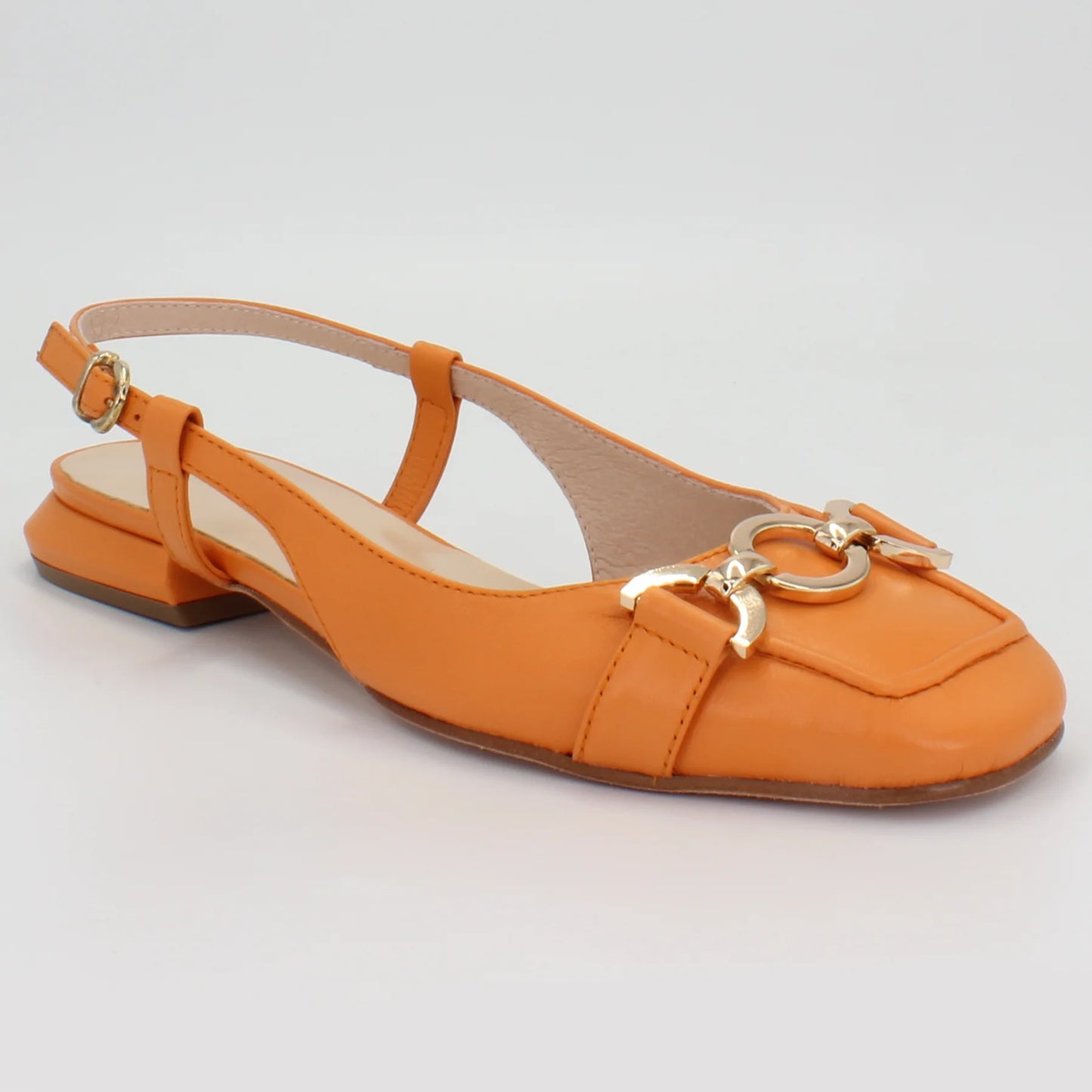 Shop Handmade Italian Leather sling-back moccasin in arancio orange (P255) or browse our range of hand-made Italian shoes in leather or suede in-store at Aliverti Cape Town, or shop online. We deliver in South Africa & offer multiple payment plans as well as accept multiple safe & secure payment methods.