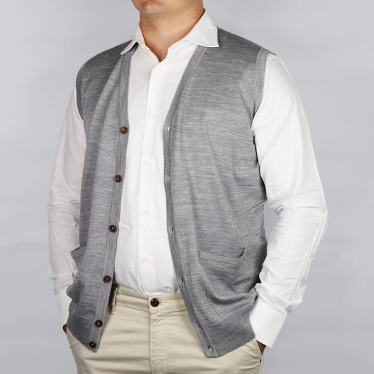 Shop Fusaro Antonio merino wool knitted, button up vest in grigio (MA23048) or browse our range of men's Italian clothing and shoes in leather in-store at Aliverti Cape Town, or shop online. We deliver in South Africa & offer multiple payment plans as well as accept multiple safe & secure payment methods.