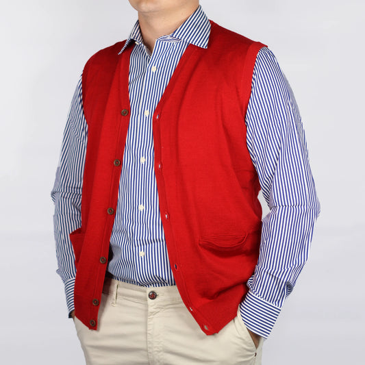 Shop Fusaro Antonio merino wool knitted, button up vest in rosso (MA23048) or browse our range of men's Italian clothing and shoes in leather in-store at Aliverti Cape Town, or shop online. We deliver in South Africa & offer multiple payment plans as well as accept multiple safe & secure payment methods.