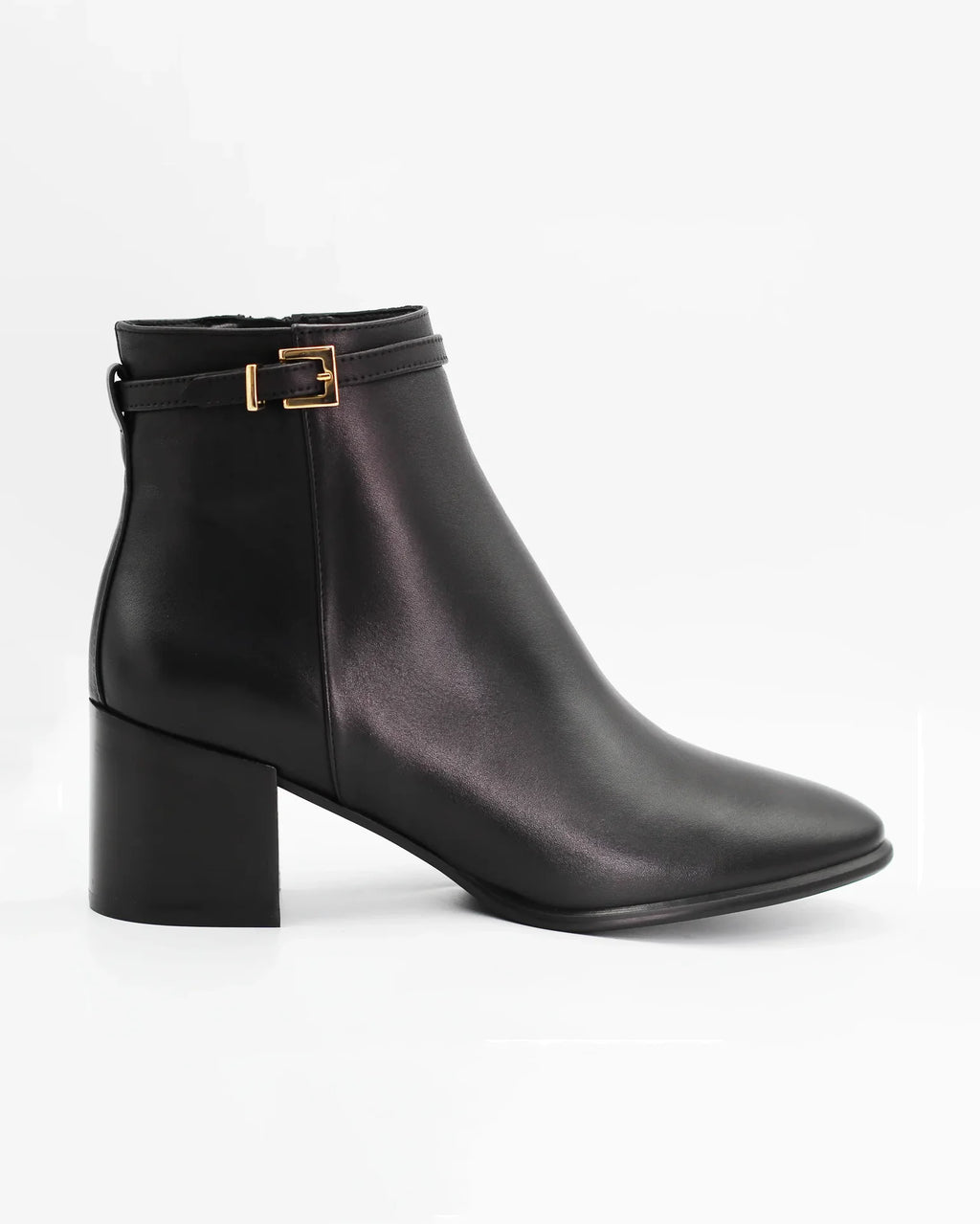 Shop Women's heeled ankle boot in calf leather nero (JENNY3) or browse our range of men's Italian clothing and shoes in leather in-store at Aliverti Cape Town, or shop online. We deliver in South Africa & offer multiple payment plans as well as accept multiple safe & secure payment methods.