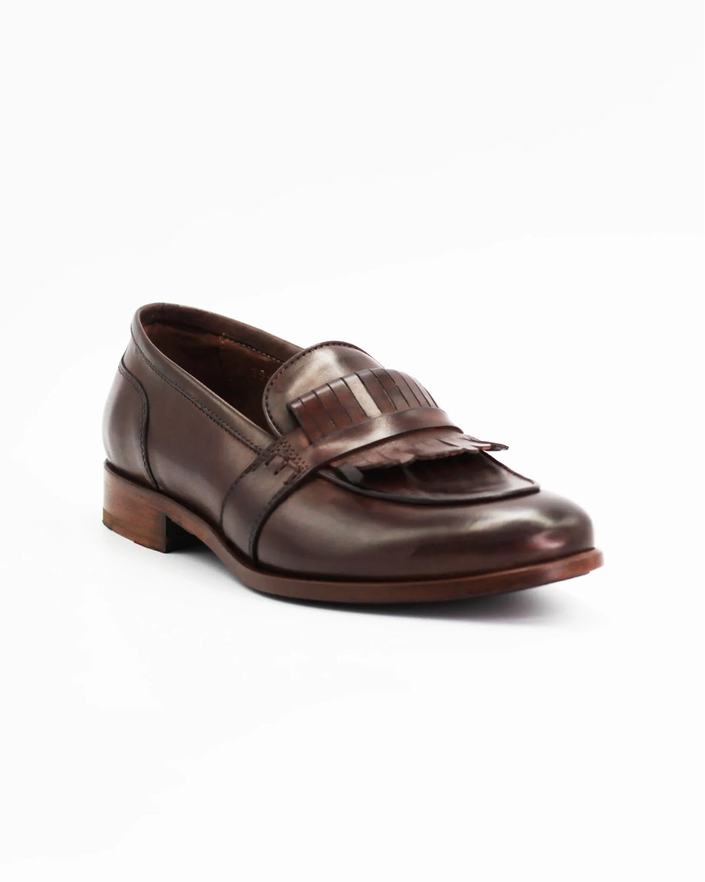 Shop Women's fringe loafer in calf leather testa di moro(BRD10689) or browse our range of men's Italian clothing and shoes in leather in-store at Aliverti Cape Town, or shop online. We deliver in South Africa & offer multiple payment plans as well as accept multiple safe & secure payment methods.