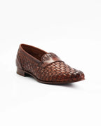 Shop Women's woven loafer in calf leather brandy (BRD10029) or browse our range of men's Italian clothing and shoes in leather in-store at Aliverti Cape Town, or shop online. We deliver in South Africa & offer multiple payment plans as well as accept multiple safe & secure payment methods.