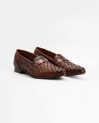 Shop Women's woven loafer in calf leather brandy (BRD10029) or browse our range of men's Italian clothing and shoes in leather in-store at Aliverti Cape Town, or shop online. We deliver in South Africa & offer multiple payment plans as well as accept multiple safe & secure payment methods.