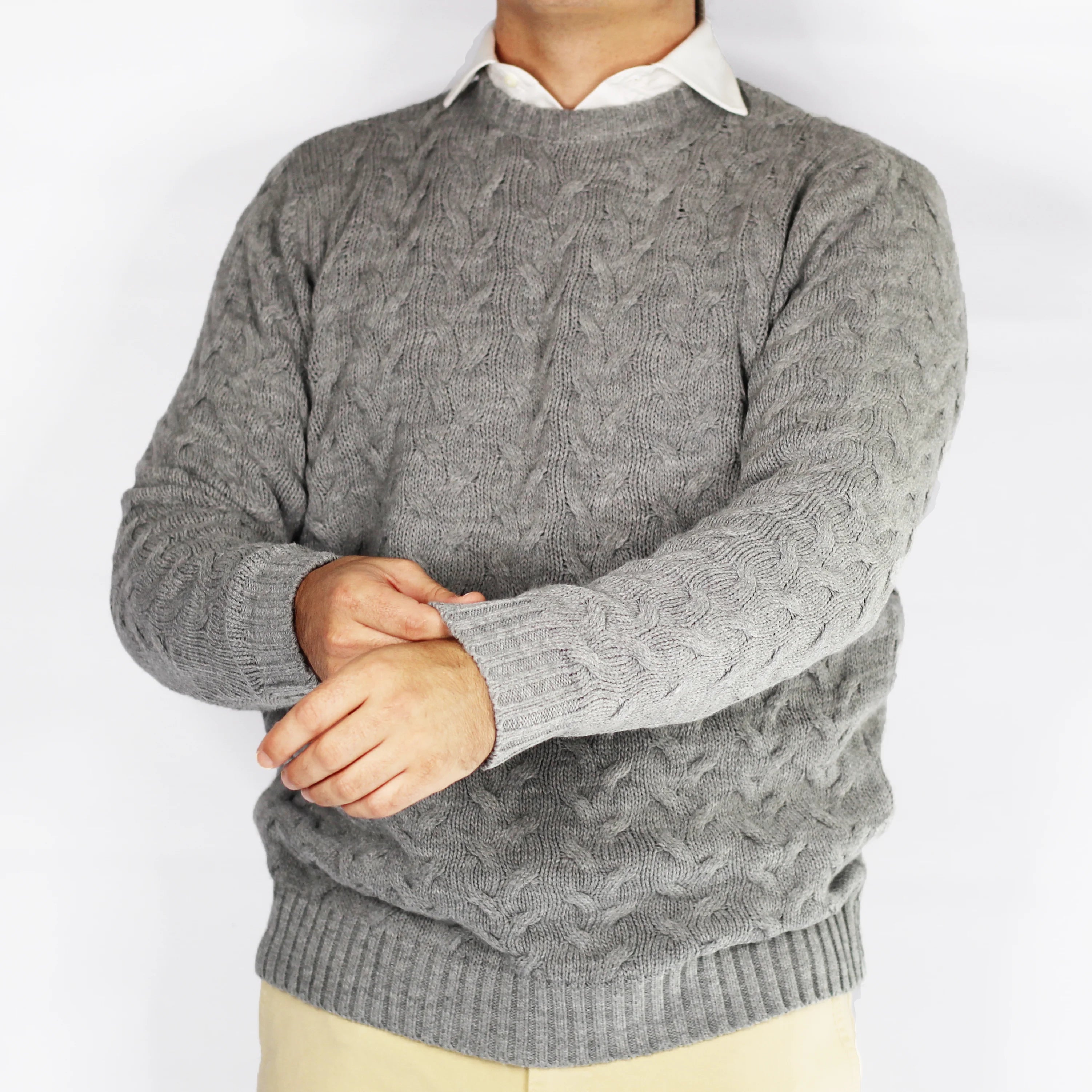 Shop Fusaro Antonio chunky wool blend cable knit jersey in grigio (MA25010) or browse our range of men's Italian clothing and shoes in leather in-store at Aliverti Cape Town, or shop online. We deliver in South Africa & offer multiple payment plans as well as accept multiple safe & secure payment methods.