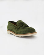 Shop Men's tassel moccasin in calf leather suede verde (GRU360614) or browse our range of men's Italian clothing and shoes in leather in-store at Aliverti Cape Town, or shop online. We deliver in South Africa & offer multiple payment plans as well as accept multiple safe & secure payment methods.