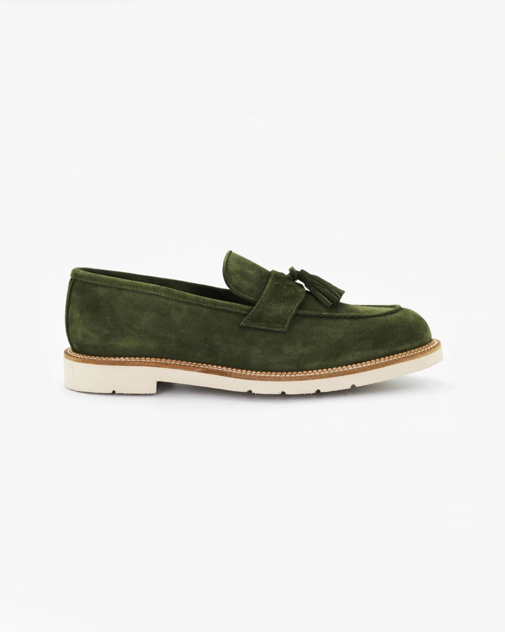 Shop Men's tassel moccasin in calf leather suede verde (GRU360614) or browse our range of men's Italian clothing and shoes in leather in-store at Aliverti Cape Town, or shop online. We deliver in South Africa & offer multiple payment plans as well as accept multiple safe & secure payment methods.