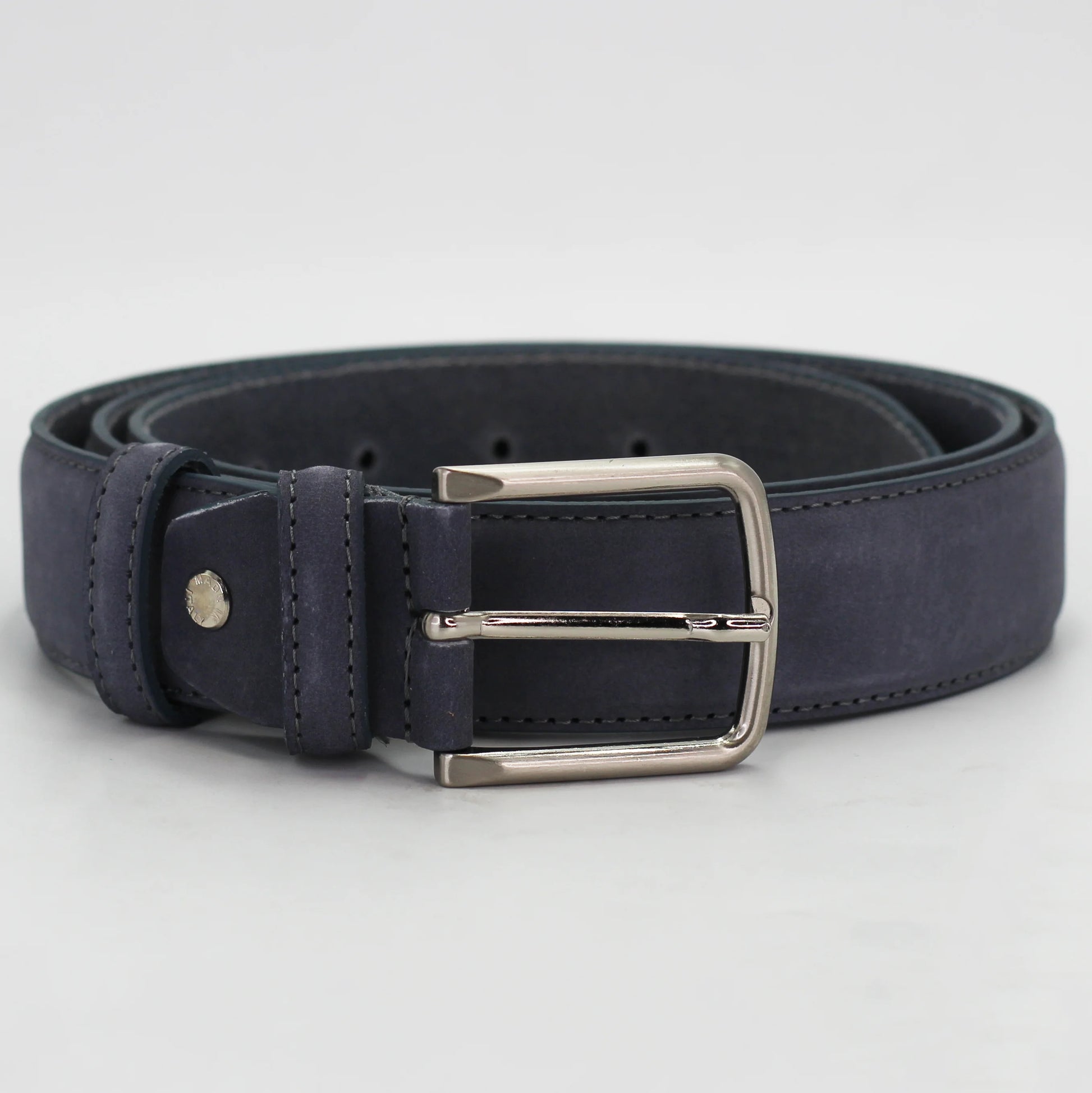 Shop our Italian-made Cuoieria Fiorentina Italian leather suede belt in grigio (CIODGEL00G040) or browse our range of Italian belts for men & women in-store at Aliverti Cape Town, or shop online. 

We deliver in South Africa & offer multiple payment plans as well as accept multiple safe & secure payment methods.