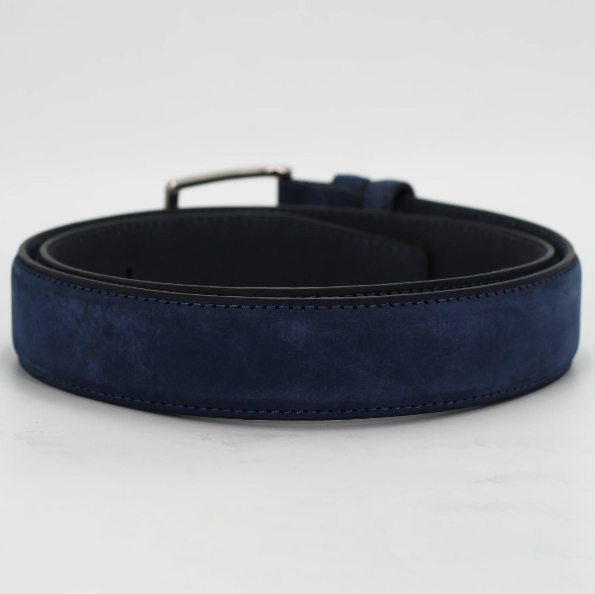 Shop our Italian-made Cuoieria Fiorentina Italian leather suede belt in blue (CIODGEL00G040) or browse our range of Italian belts for men & women in-store at Aliverti Cape Town, or shop online. 

We deliver in South Africa & offer multiple payment plans as well as accept multiple safe & secure payment methods.