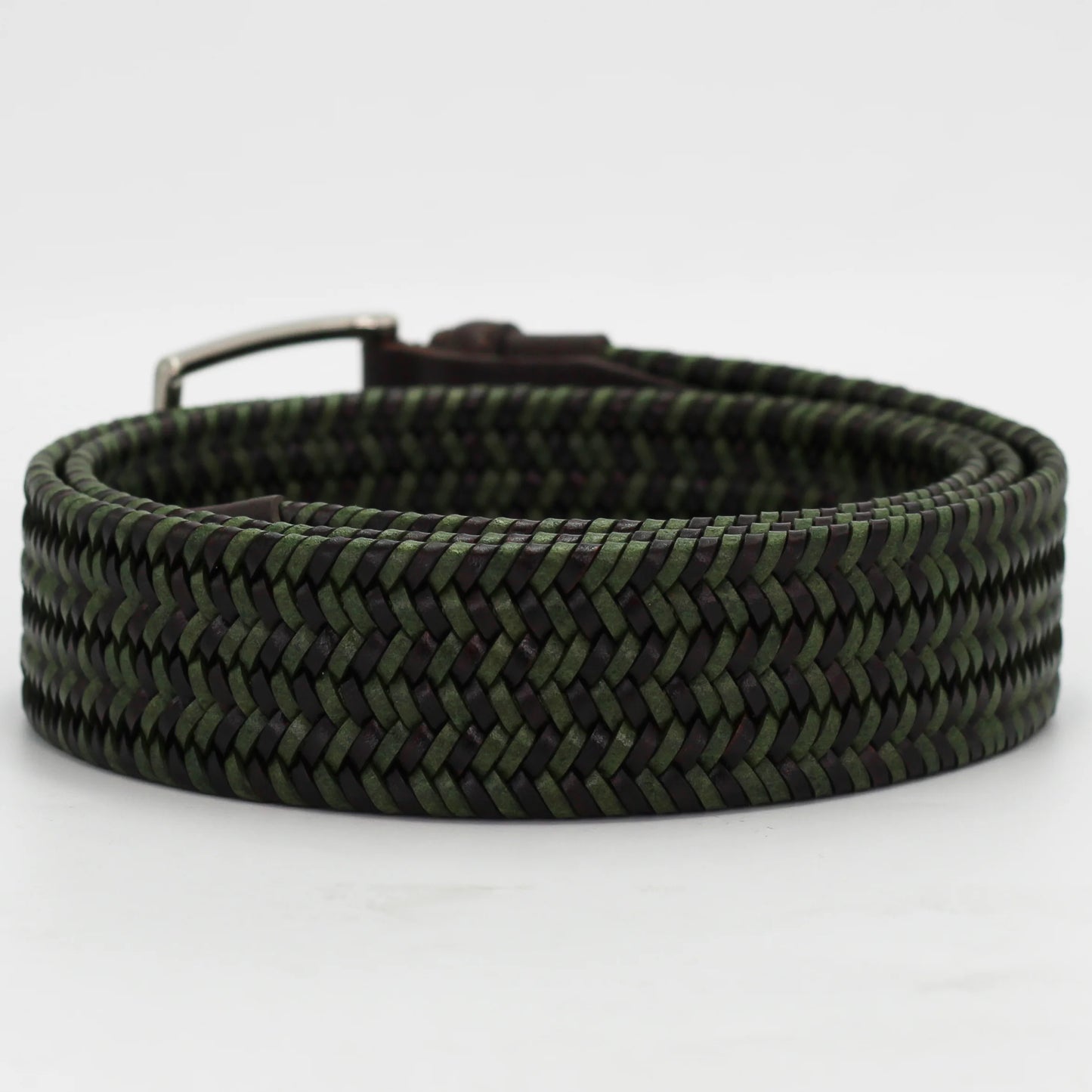 Shop our Italian-made Cuoieria Fiorentina woven Italian leather belt in verde and brown (CIODGEL00G040) or browse our range of Italian belts for men & women in-store at Aliverti Cape Town, or shop online. 

We deliver in South Africa & offer multiple payment plans as well as accept multiple safe & secure payment methods.