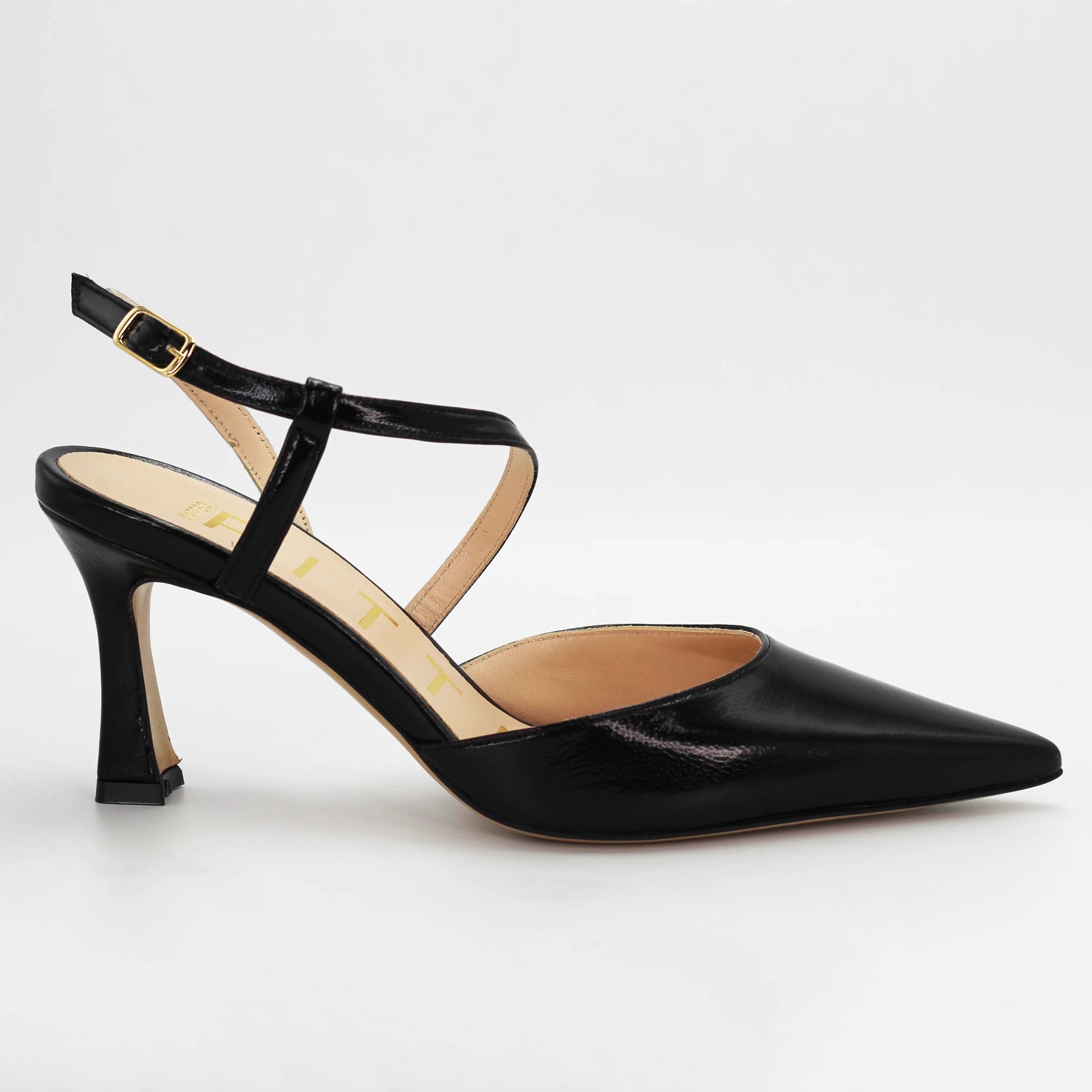 Shop Women's pointed heel in calf leather nero (MP2104) or browse our range of men's Italian clothing and shoes in leather in-store at Aliverti Cape Town, or shop online. We deliver in South Africa & offer multiple payment plans as well as accept multiple safe & secure payment methods.